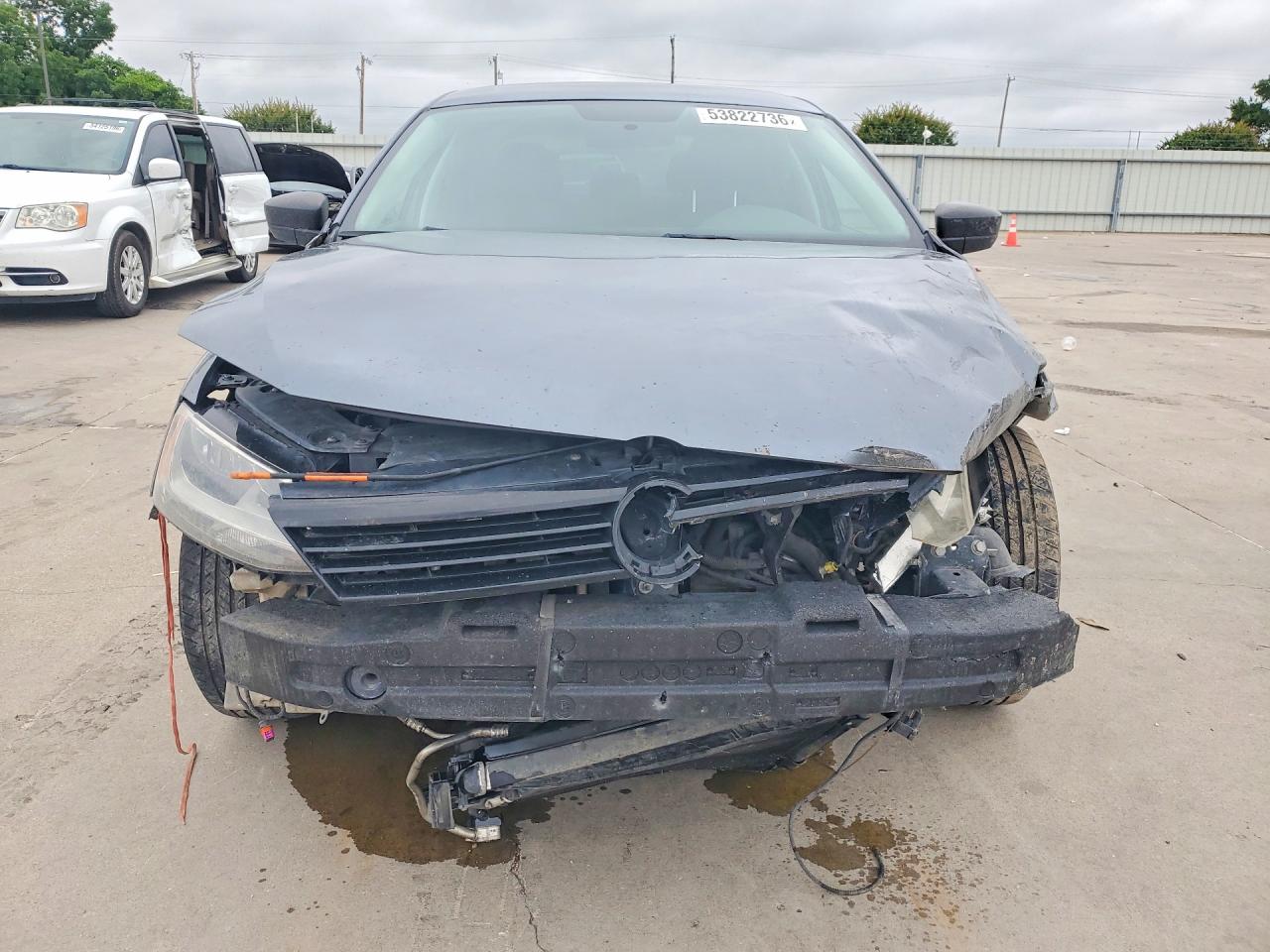 Volkswagen Jetta Base