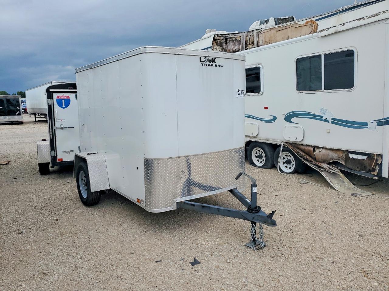 Salvage Look Trailers Other Image
