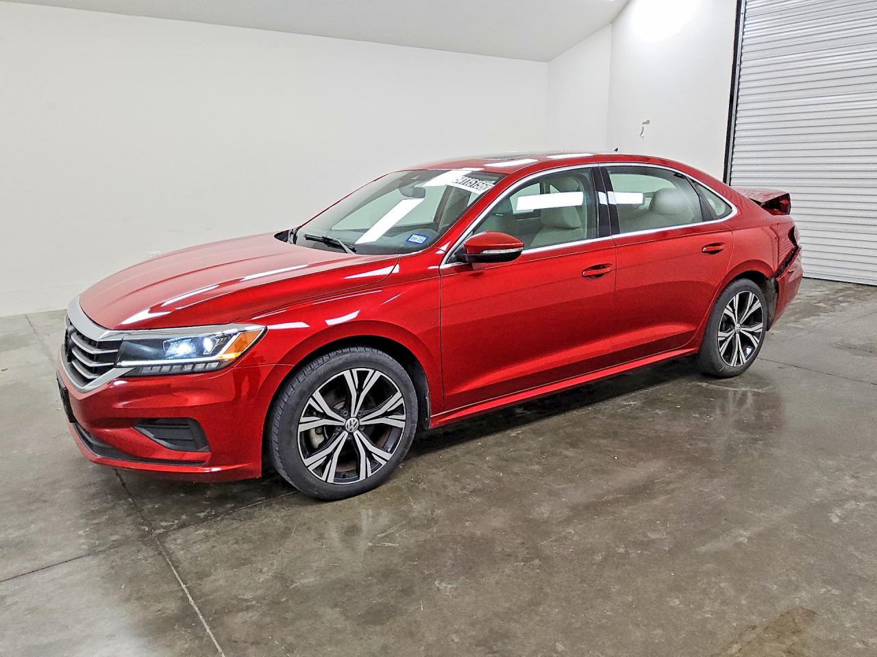 Salvage Volkswagen Passat Image