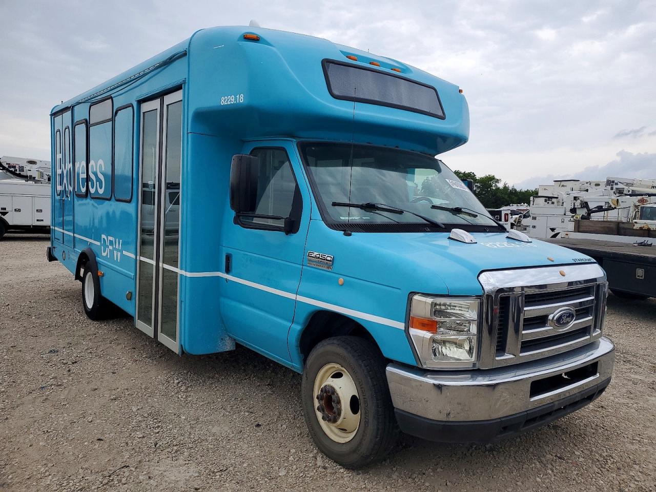 Salvage Ford Econoline Image