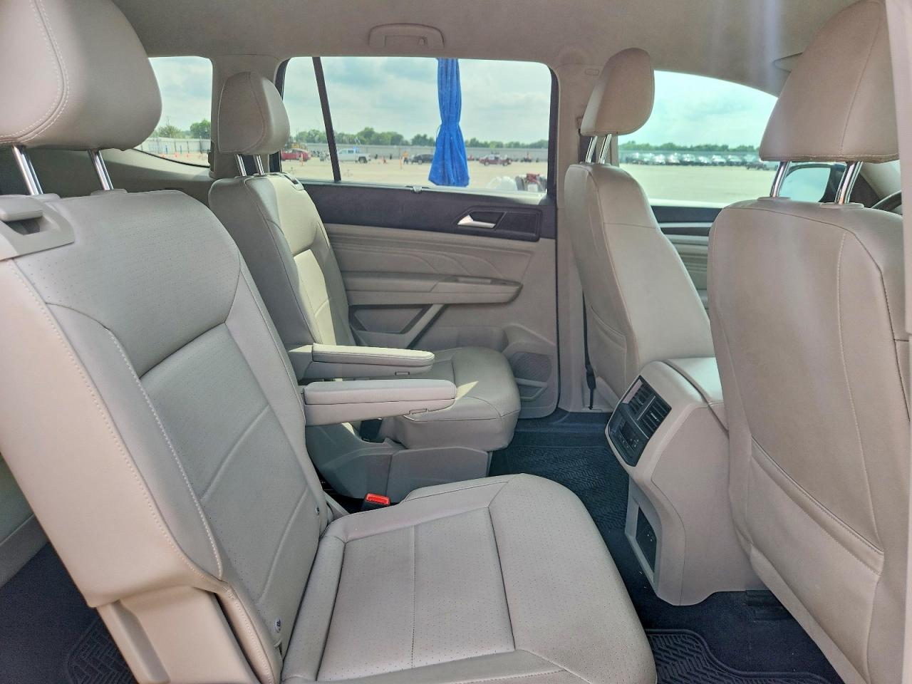 Volkswagen Atlas Se