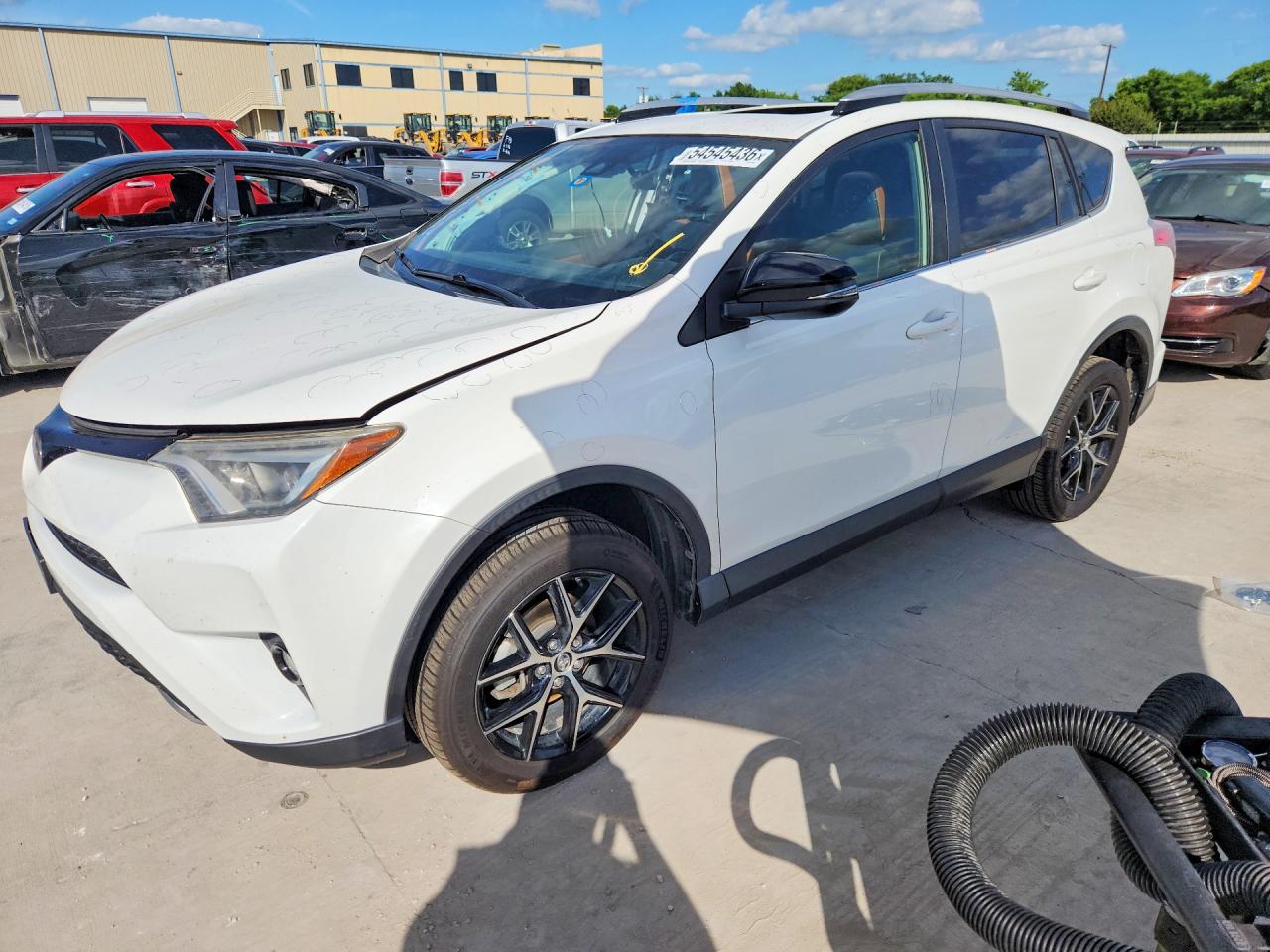 Salvage Toyota RAV4 Image