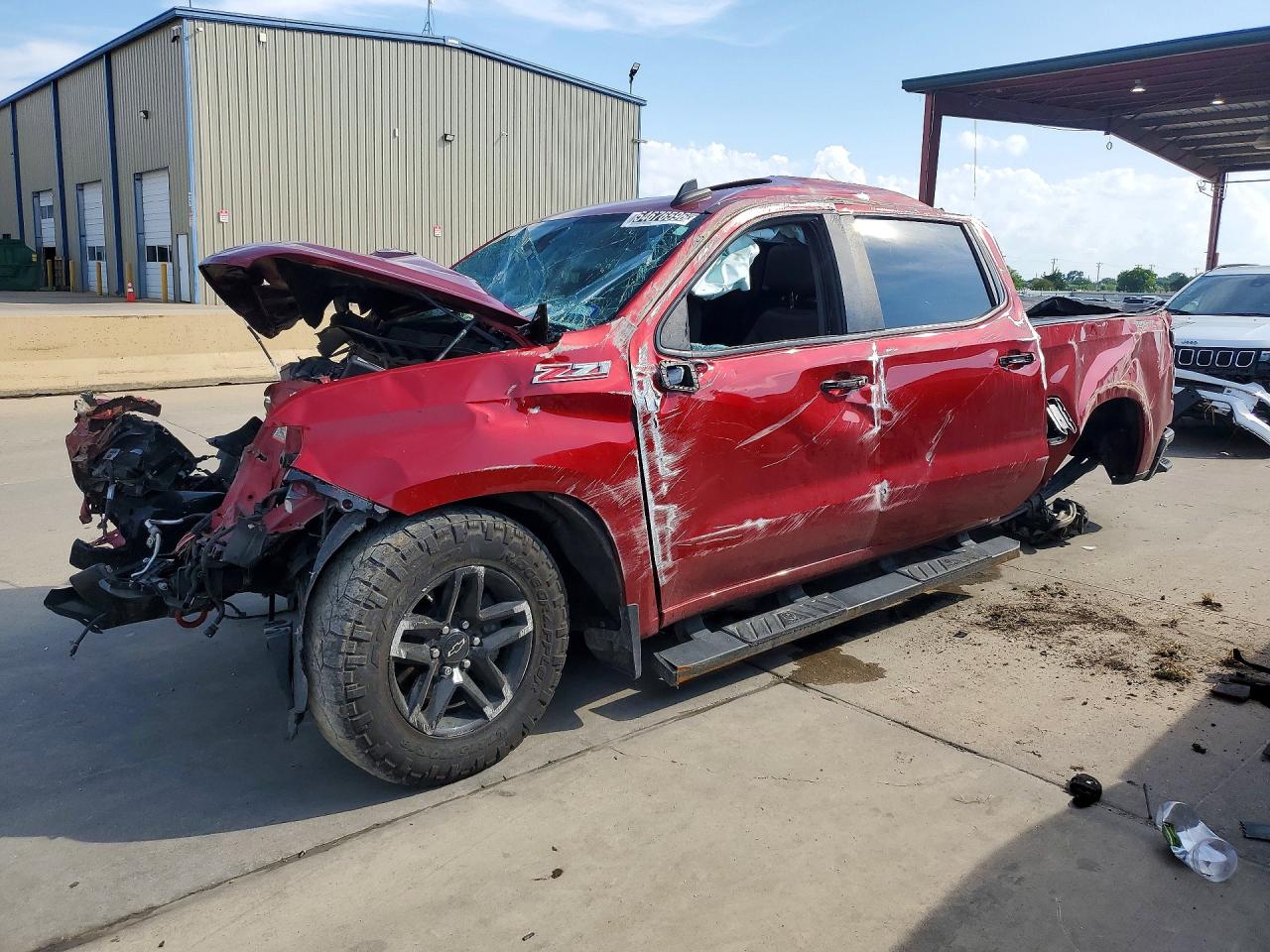 Salvage Chevrolet Silverado Image