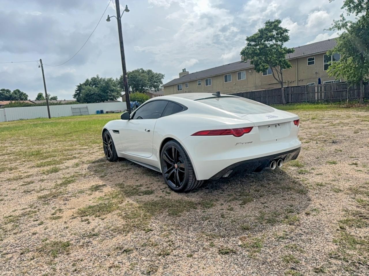 Jaguar F-TYPE R Dynamic