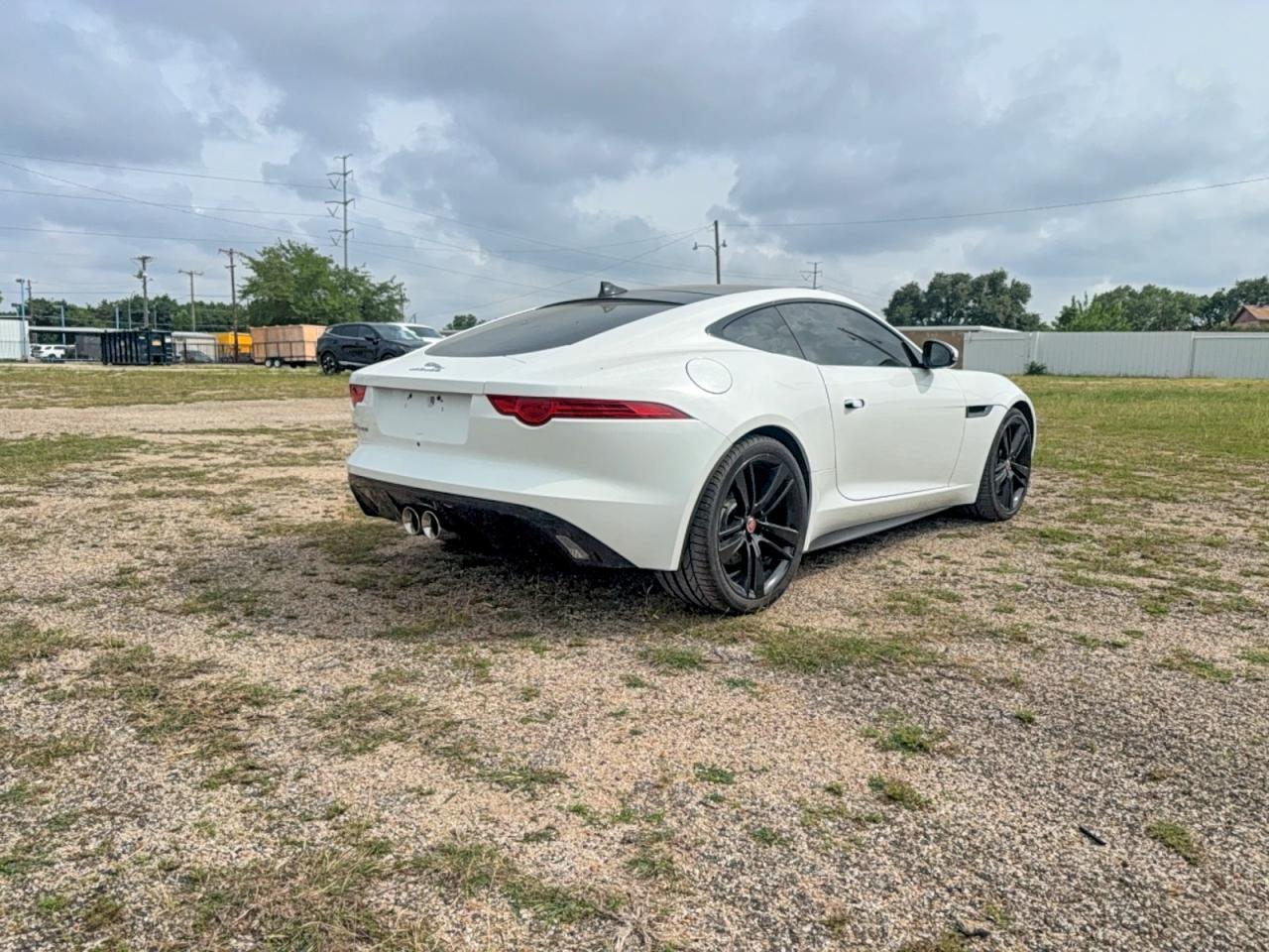 Jaguar F-TYPE R Dynamic