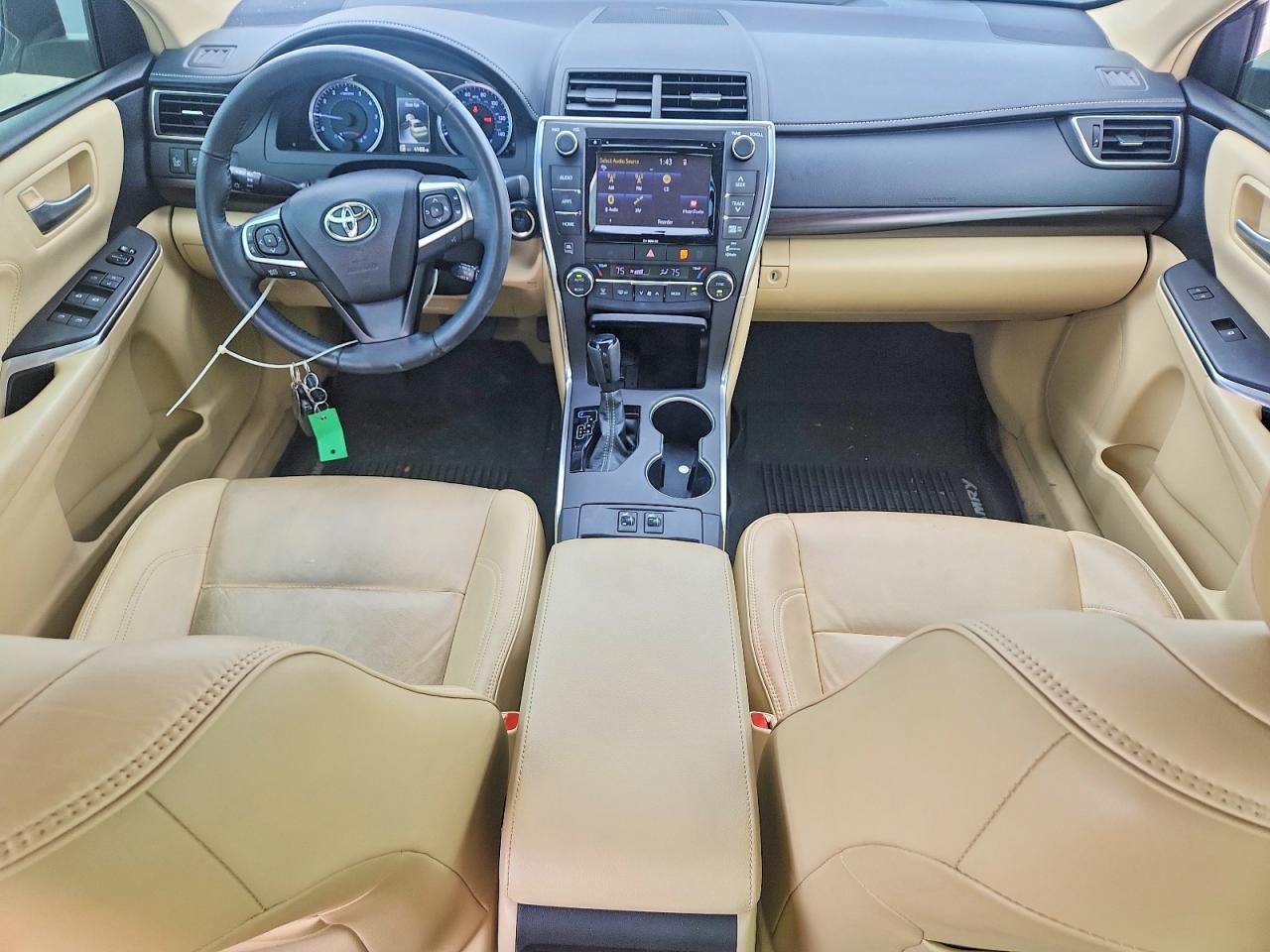 Toyota Camry Xle V6