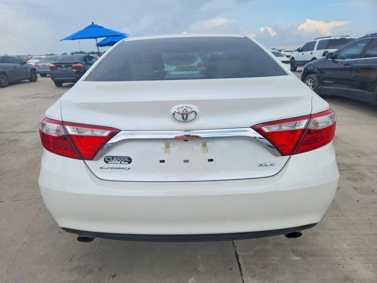 Toyota Camry Xle V6