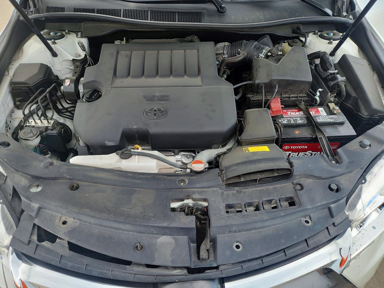 Toyota Camry Xle V6