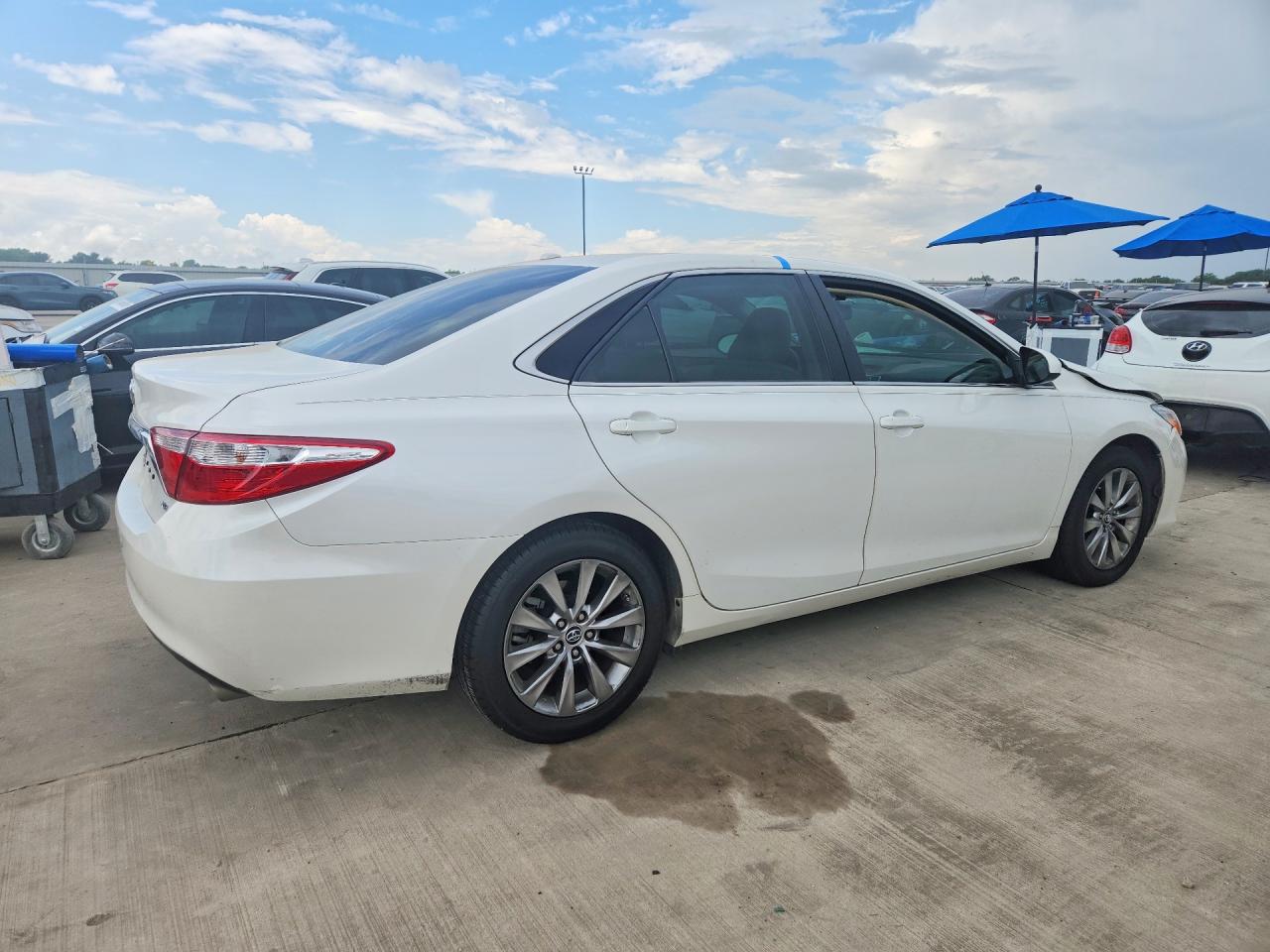 Toyota Camry Xle V6