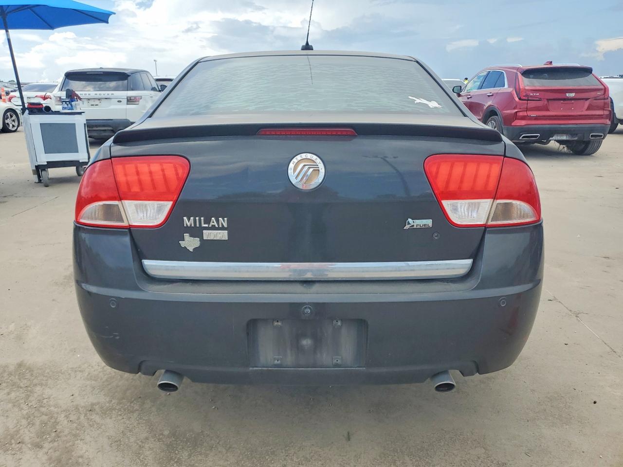 Mercury Milan Premier