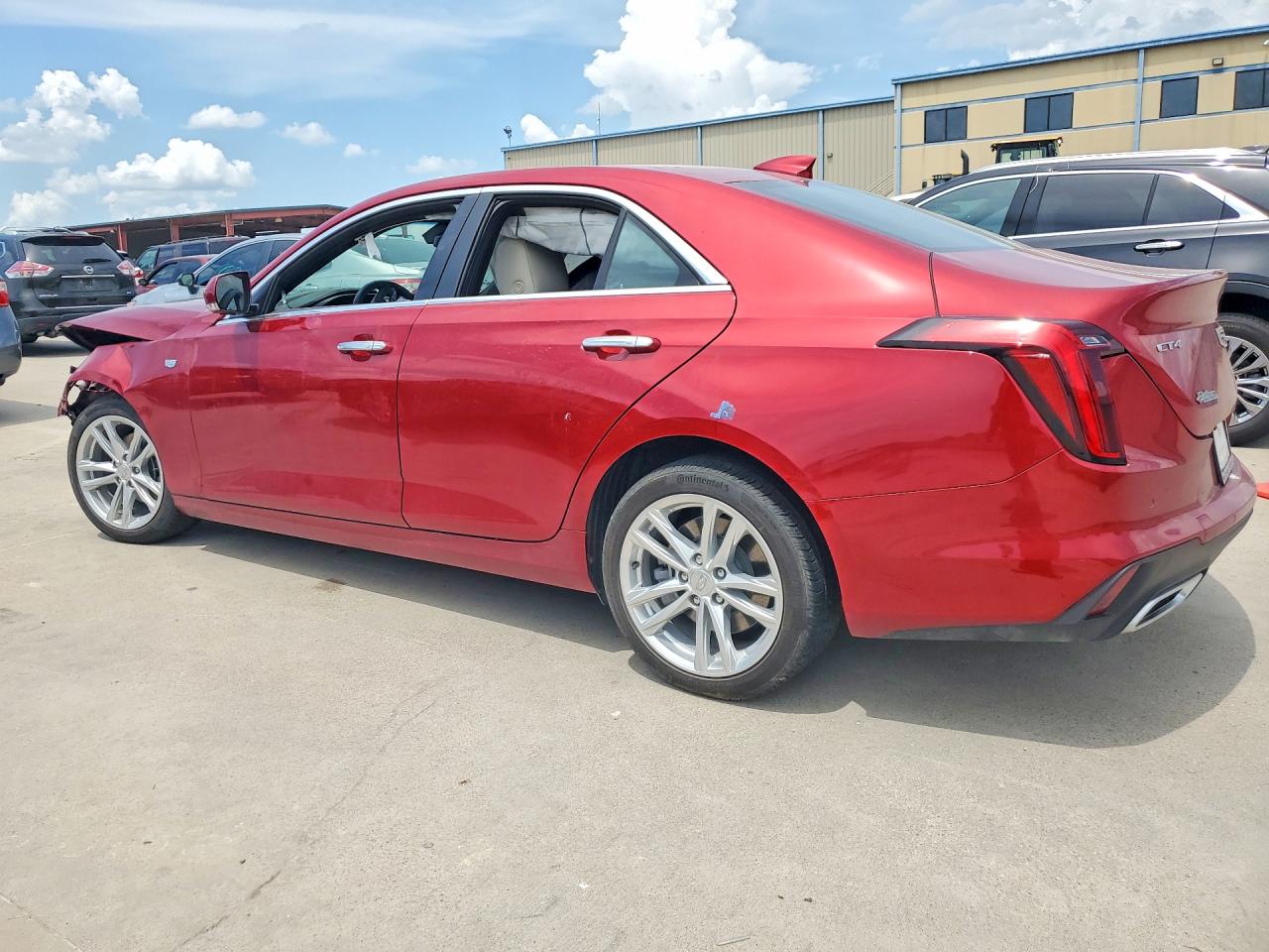 Cadillac CT4 Luxury +