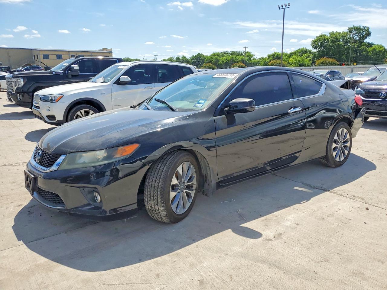 Salvage Honda Accord Image