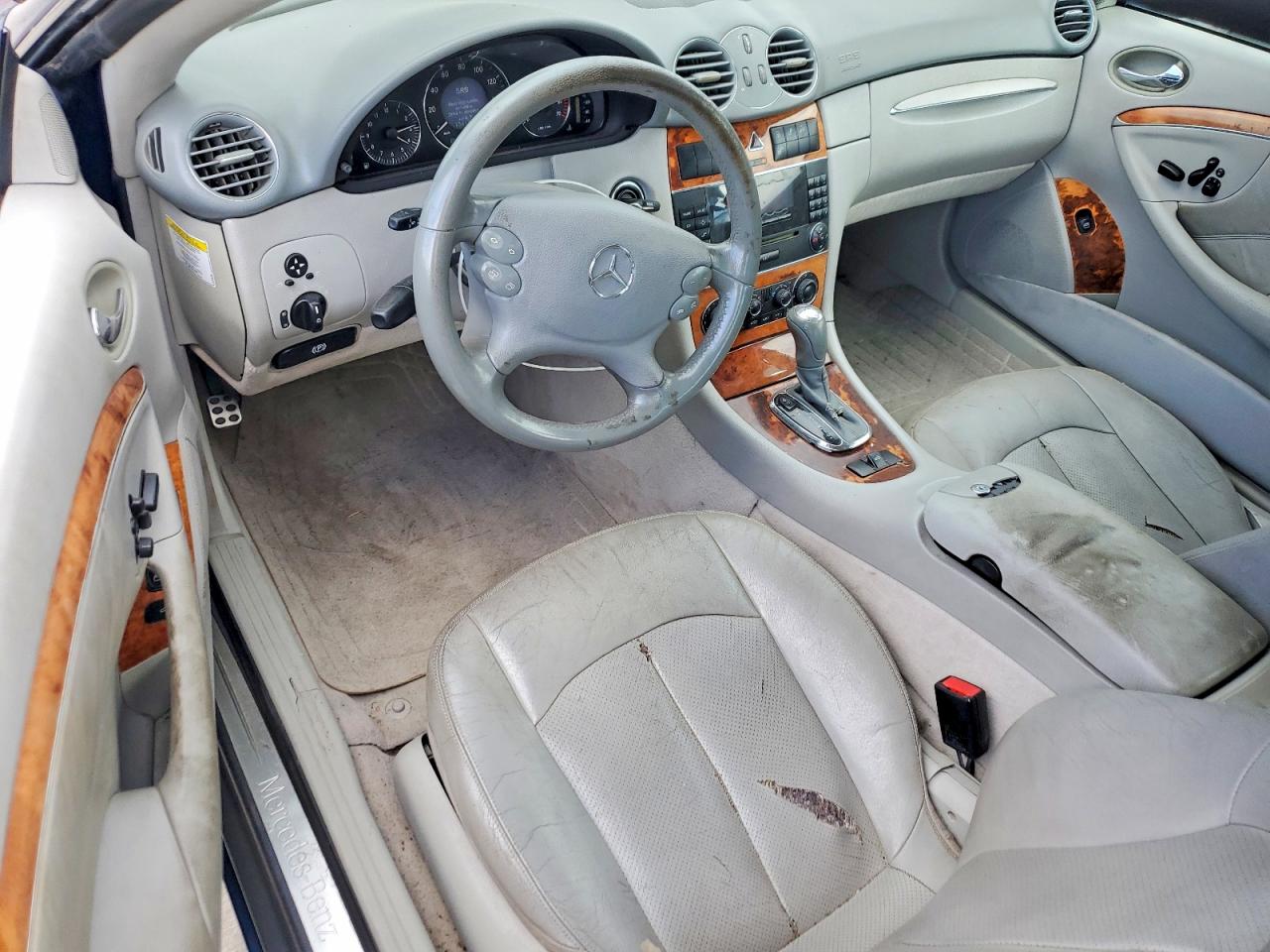 Mercedes-Benz Clk-class 320
