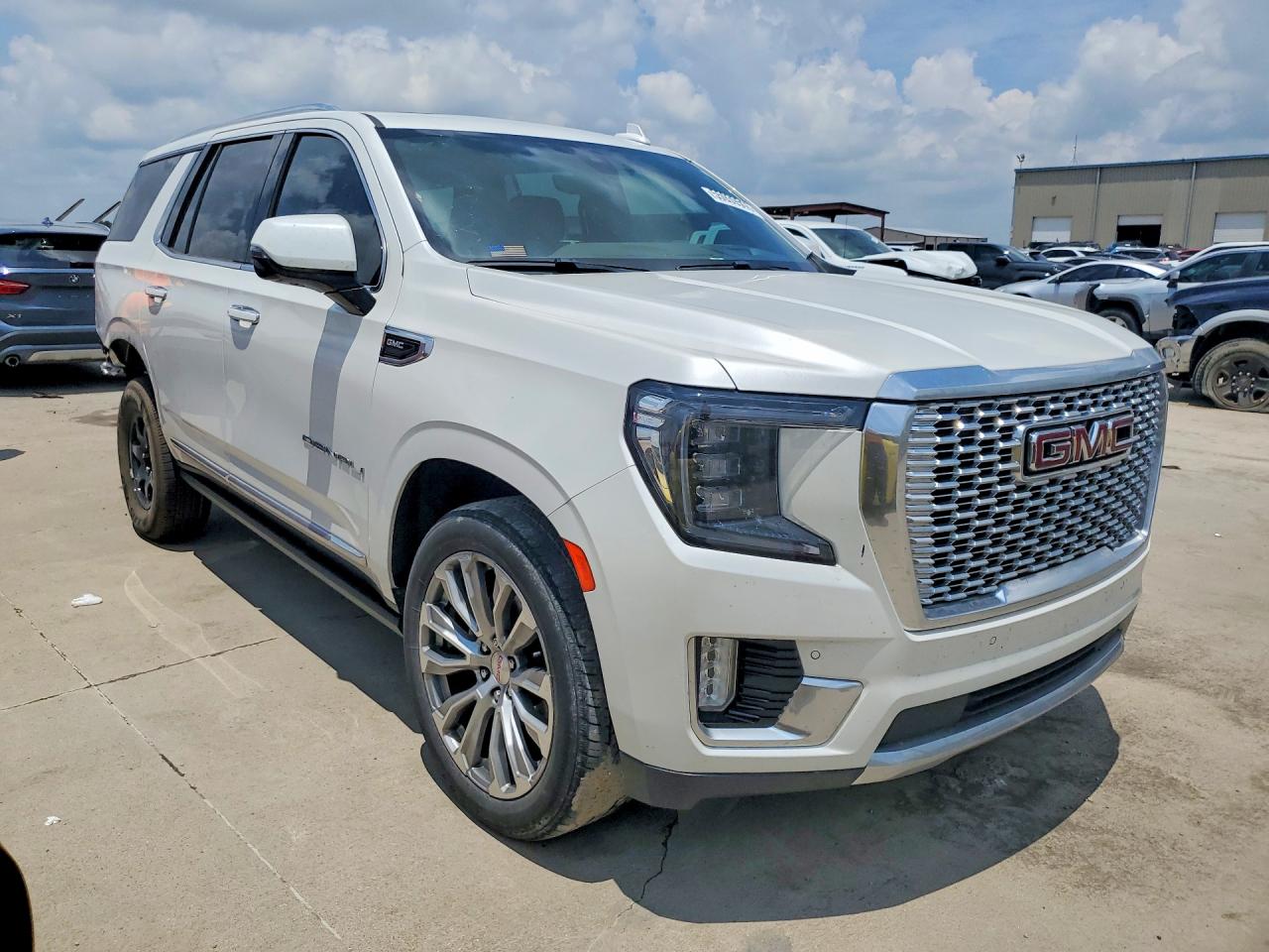 GMC Yukon Denali