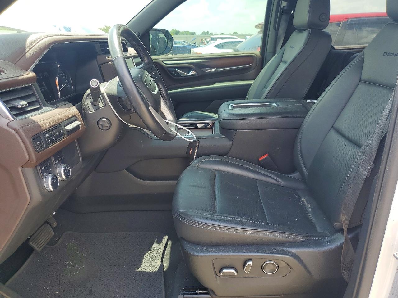 GMC Yukon Denali