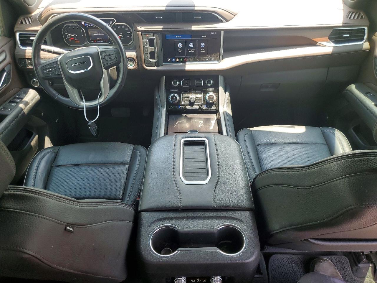 GMC Yukon Denali
