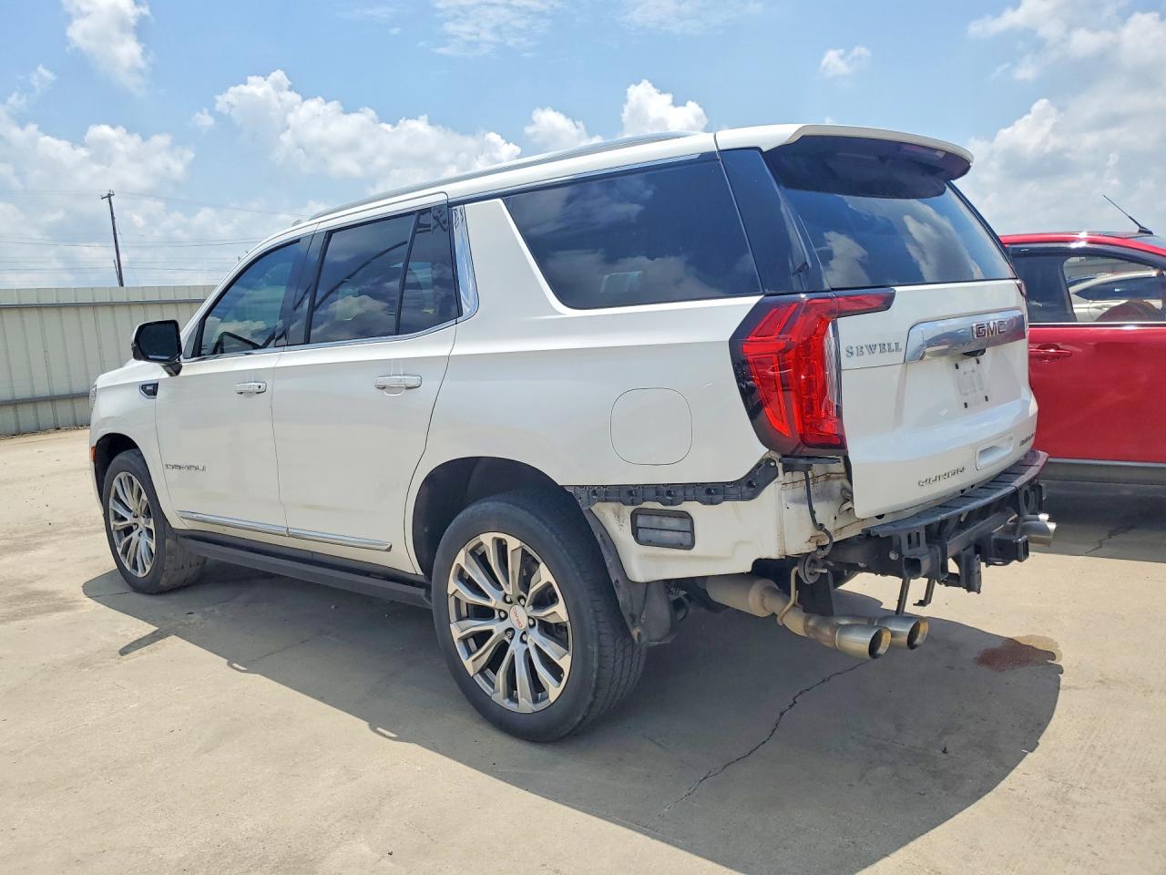 GMC Yukon Denali