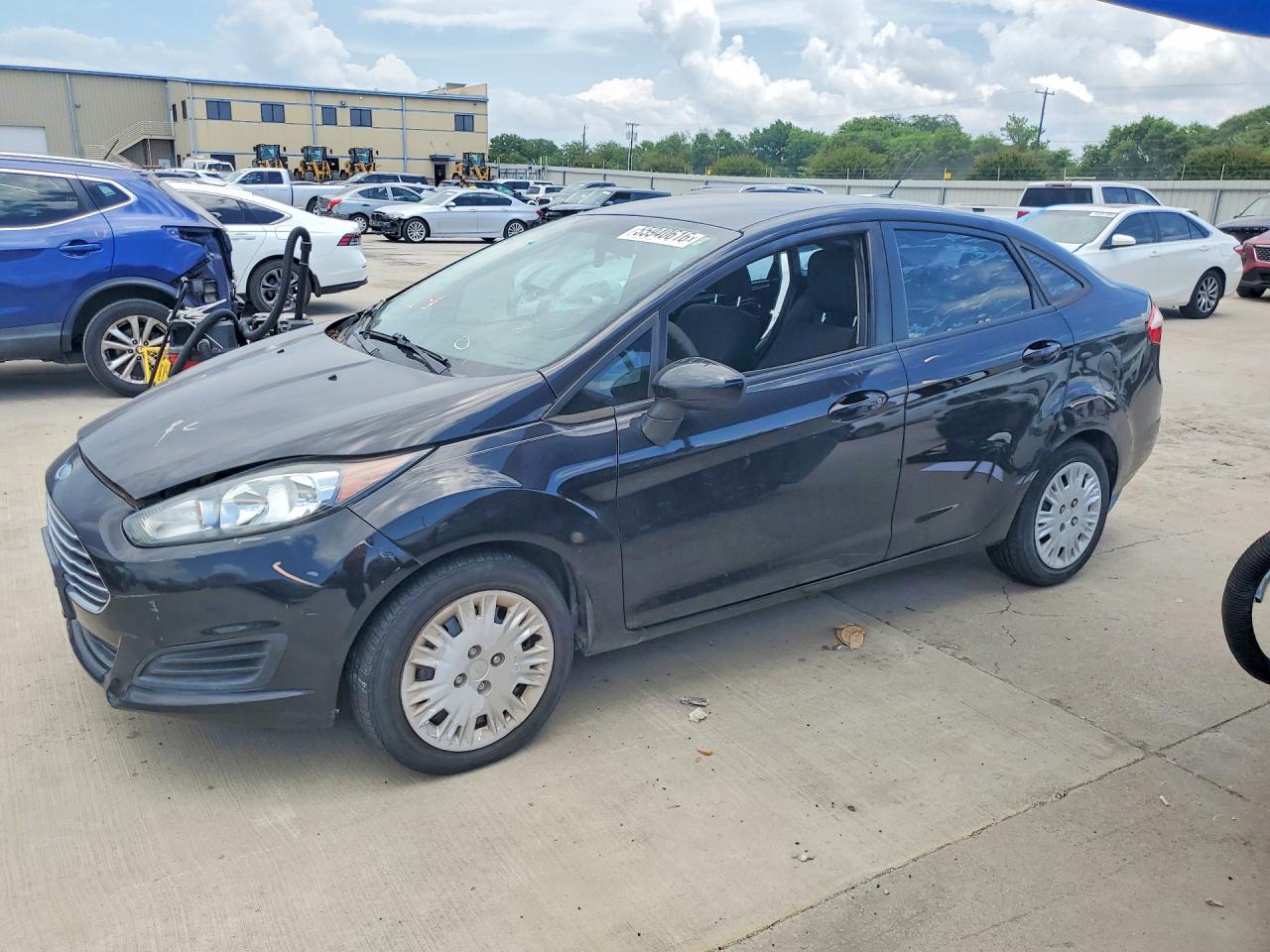 Salvage Ford Fiesta Image