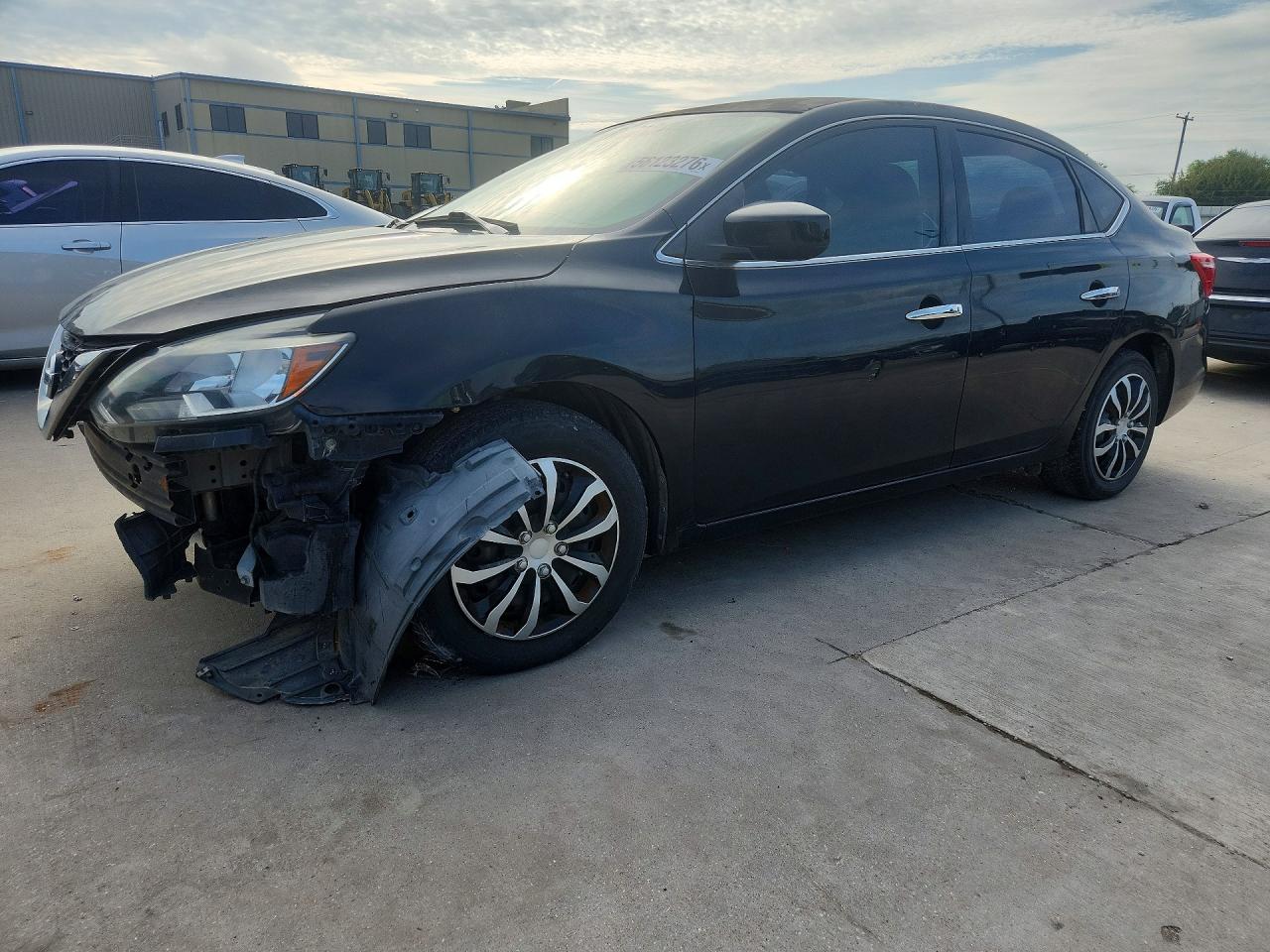 Salvage Nissan Sentra Image
