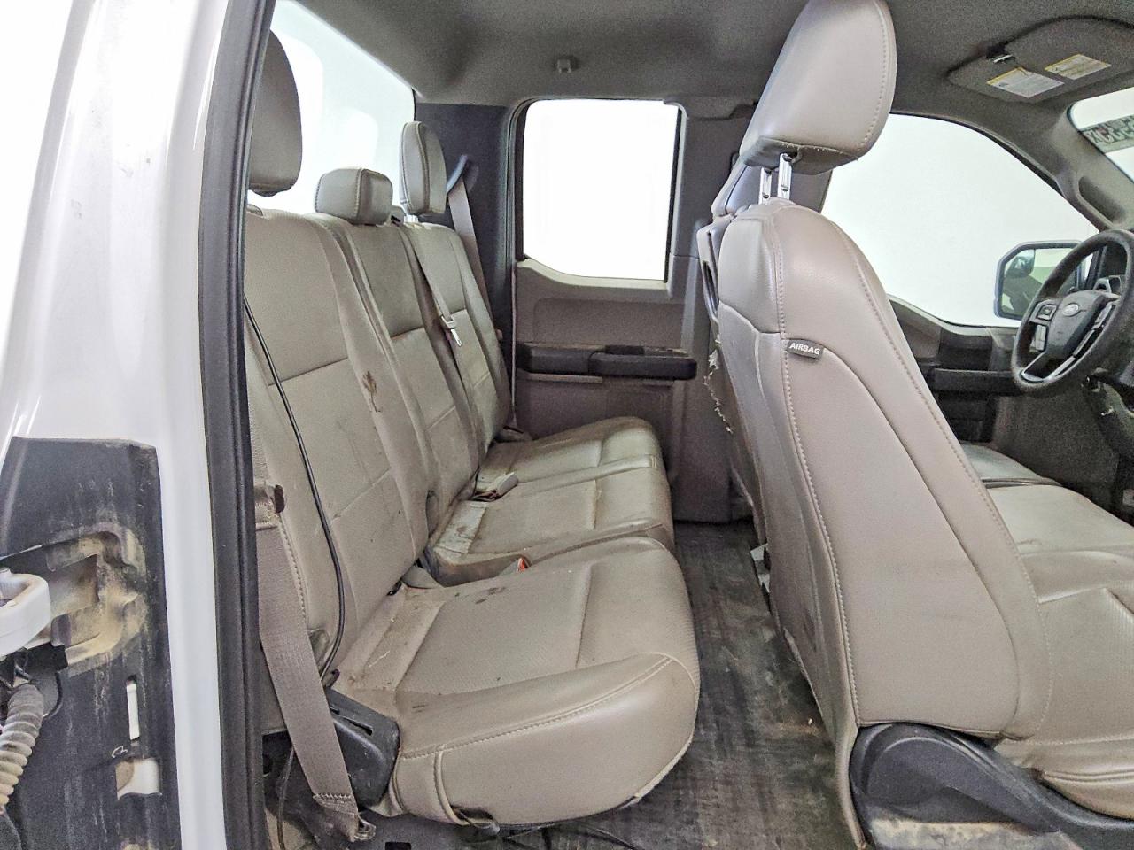 Ford F-150 Super Cab