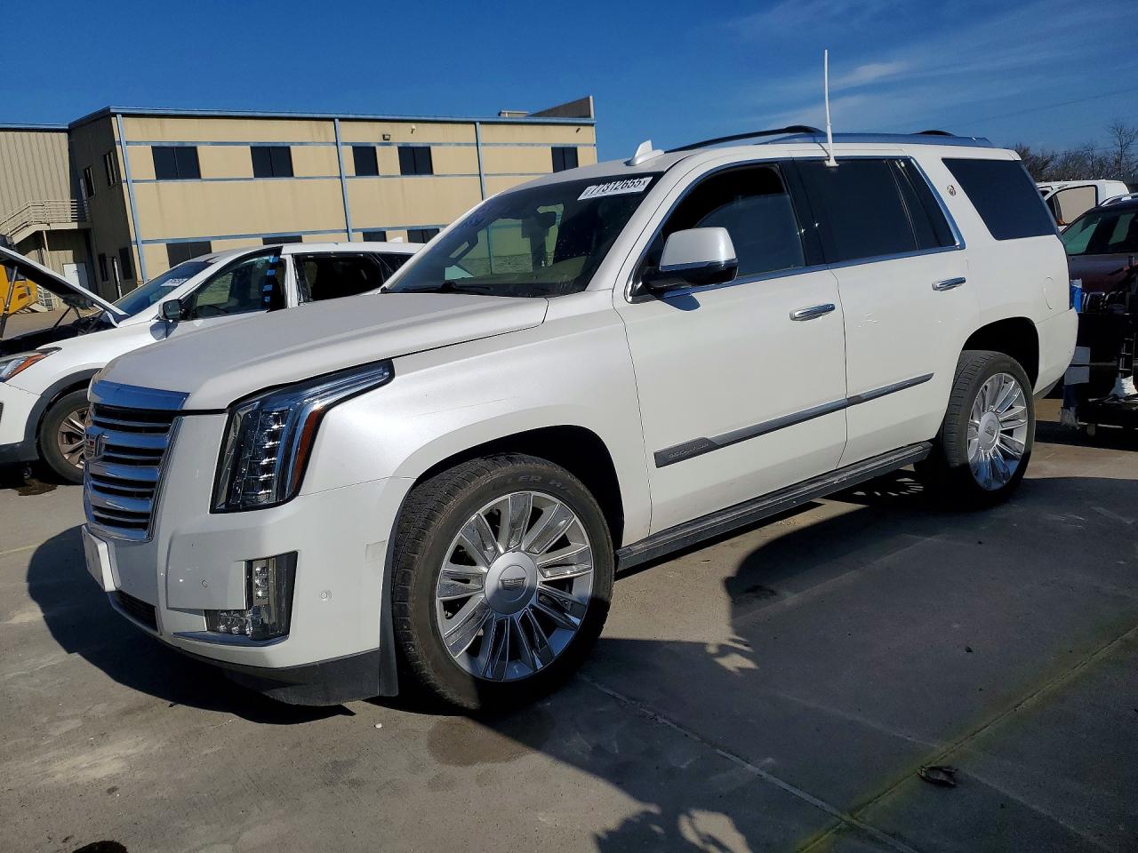 Salvage Cadillac Escalade Image