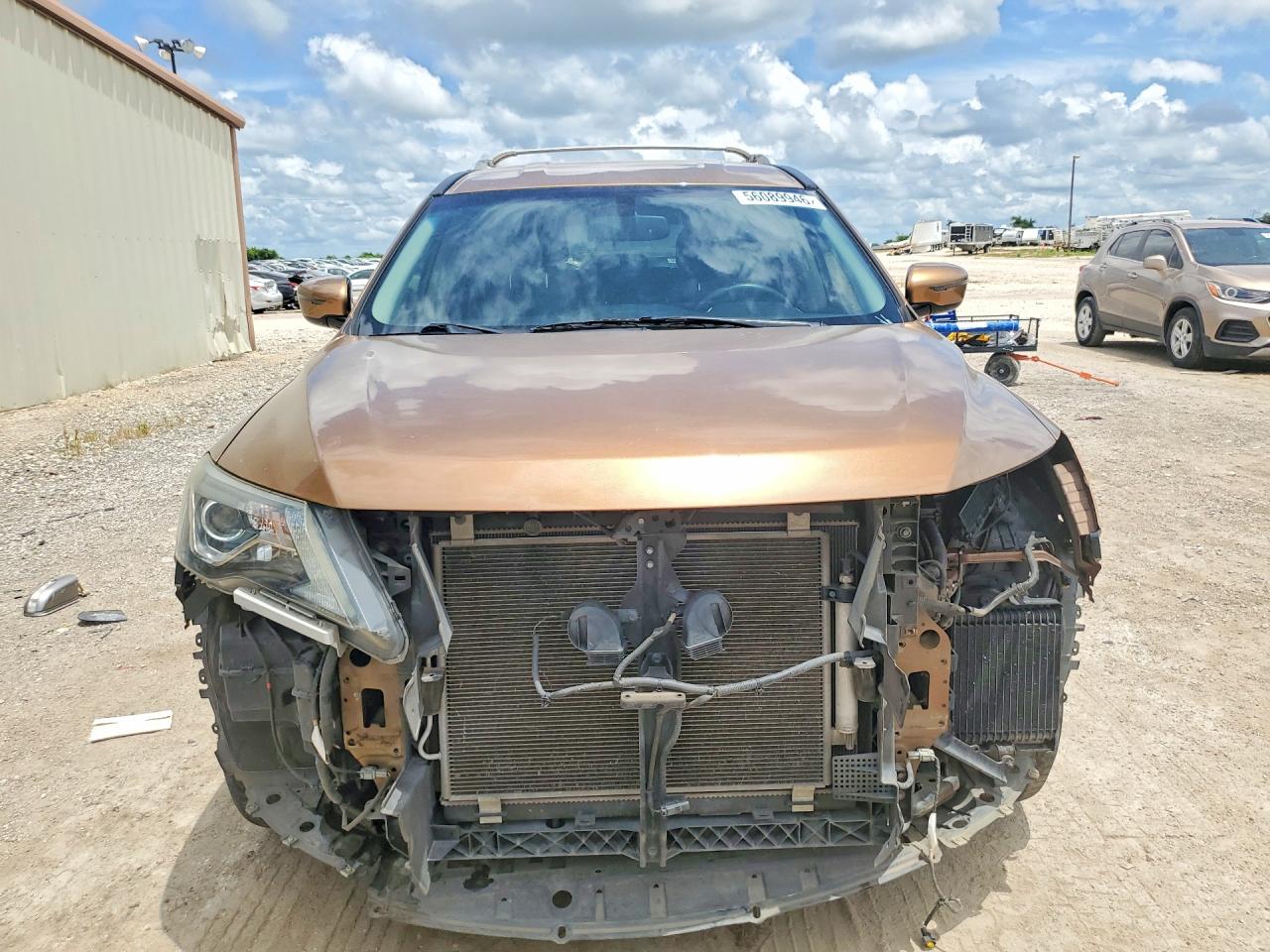 Nissan Pathfinder Sv