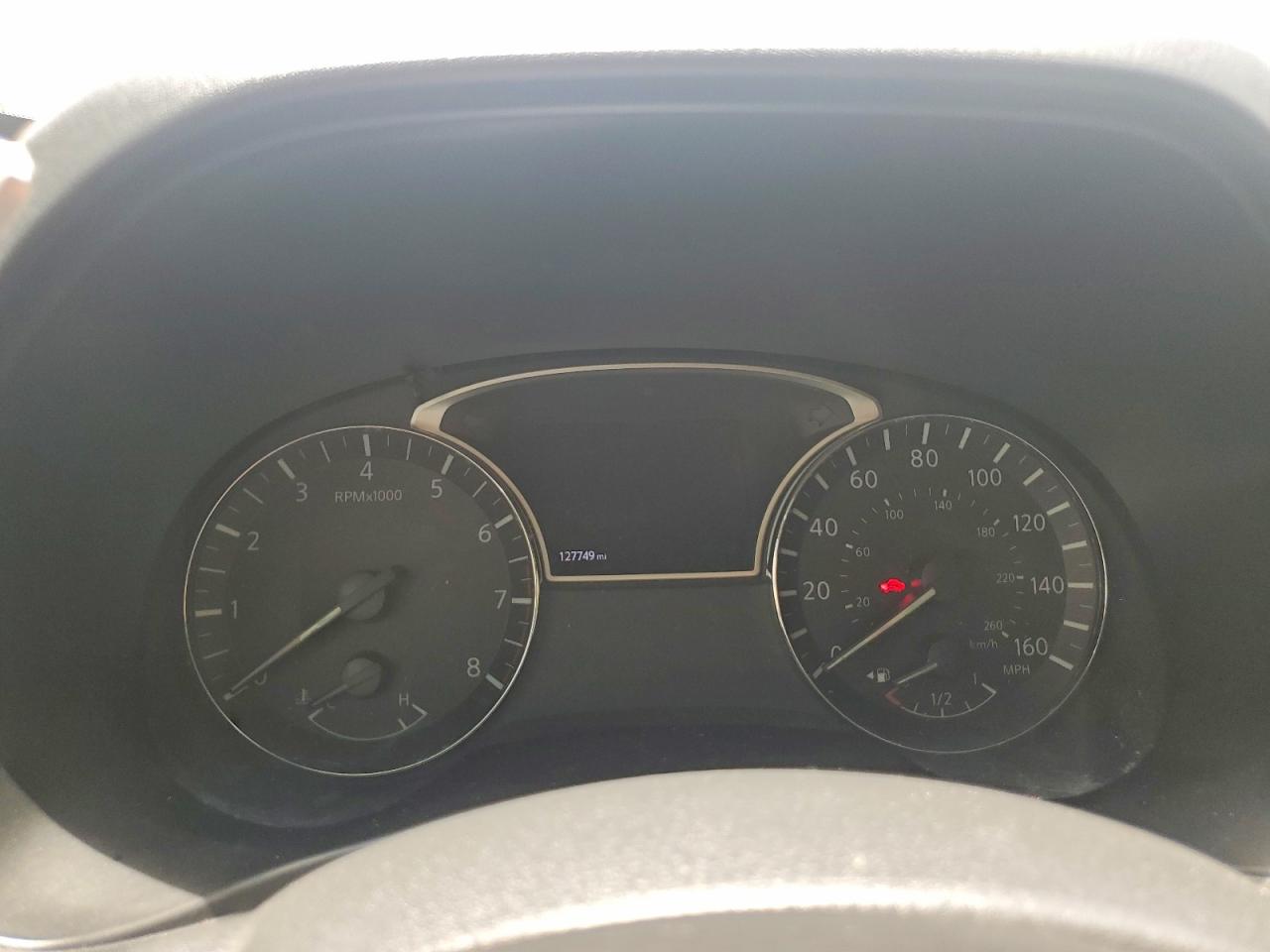 Nissan Pathfinder Sv