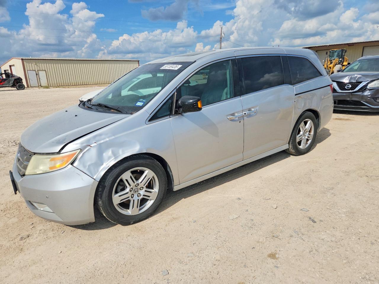 Salvage Honda Odyssey Image