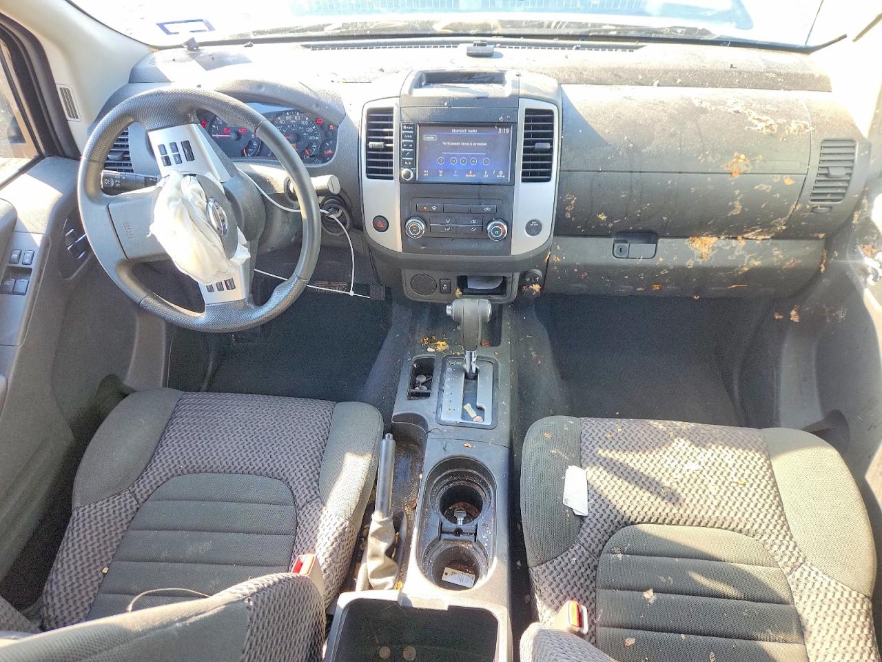 Nissan Frontier S