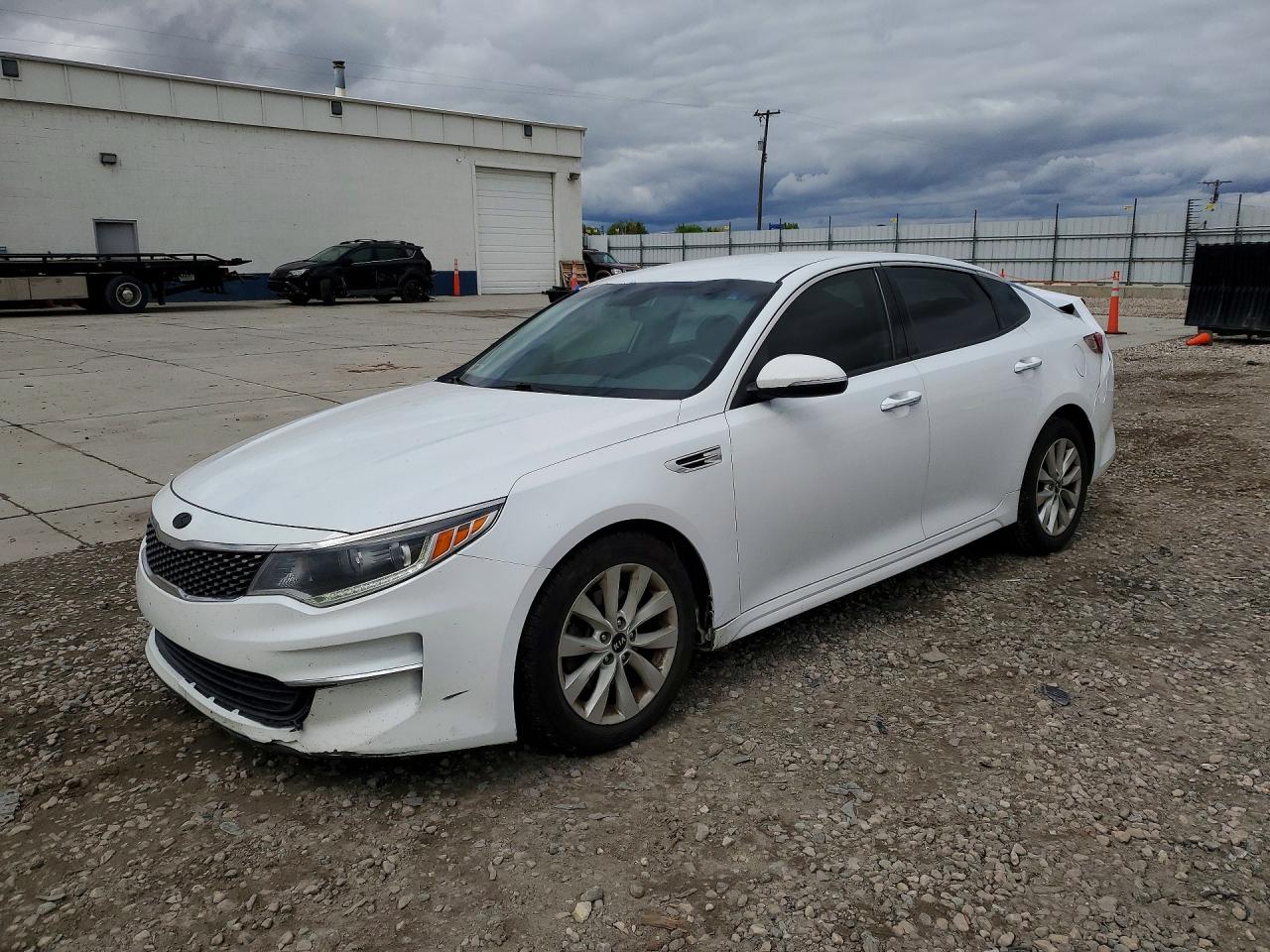 Salvage Kia Optima Image