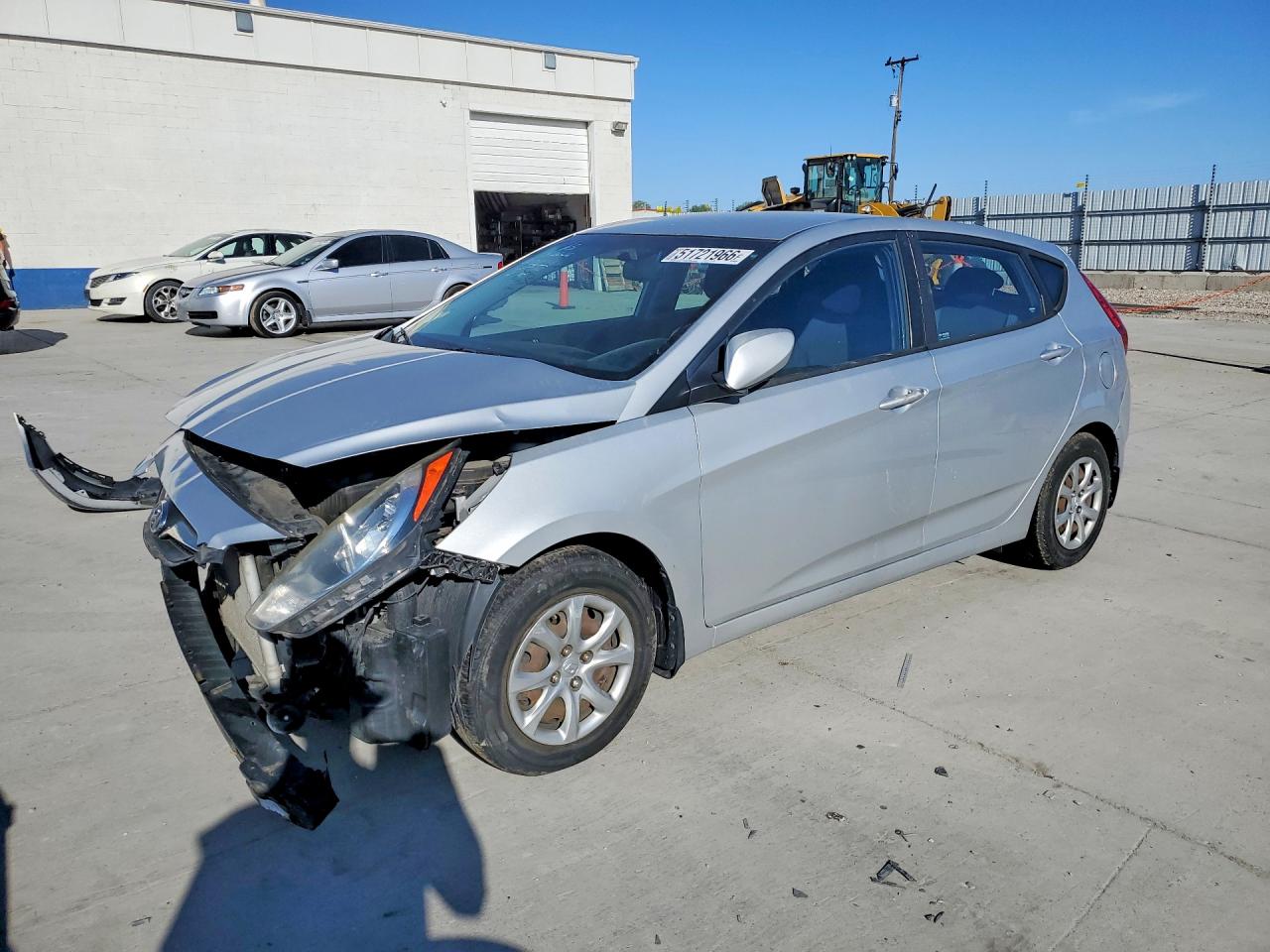 Salvage Hyundai ACCENT Image