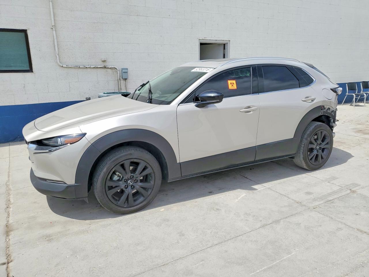 Salvage Mazda Cx Image