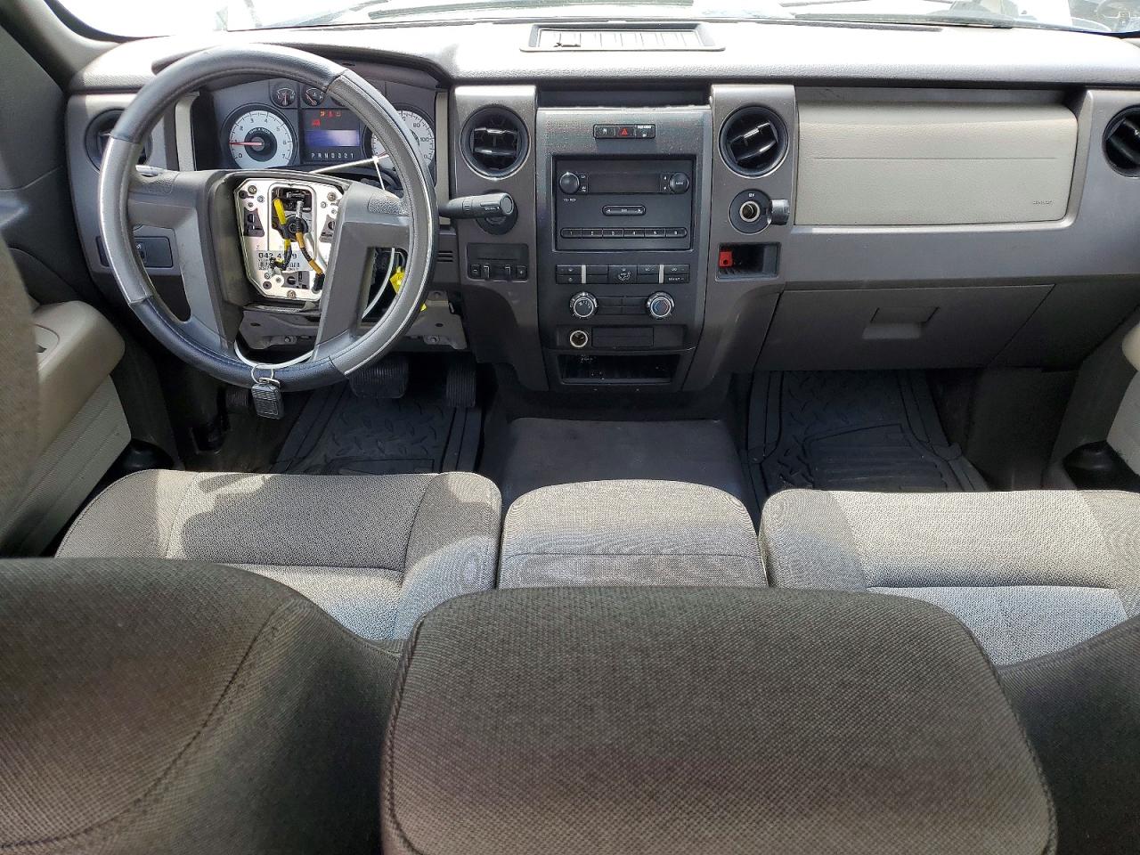 Ford F-150 Super Cab