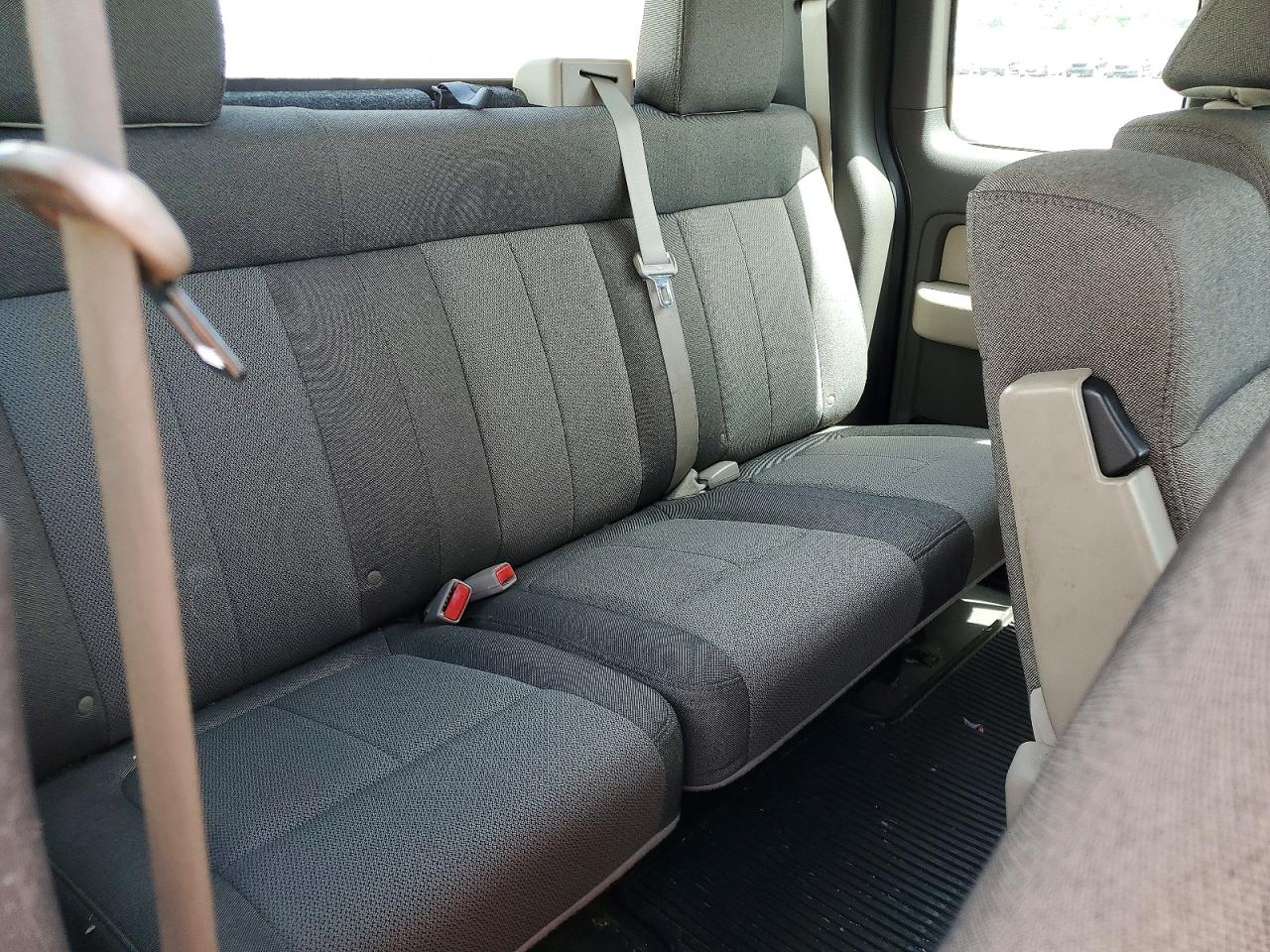 Ford F-150 Super Cab