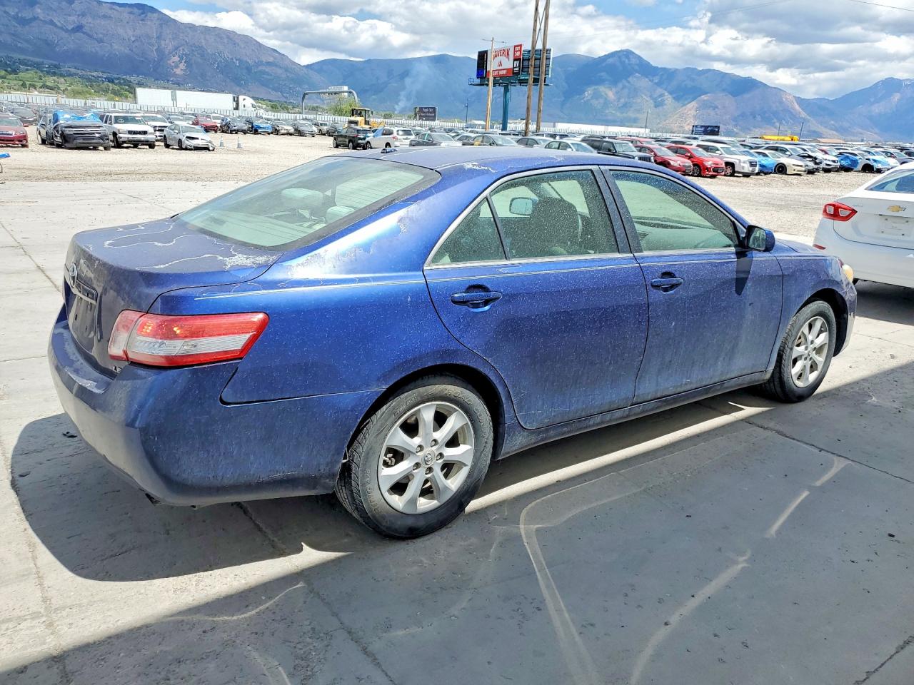 Toyota Camry Le