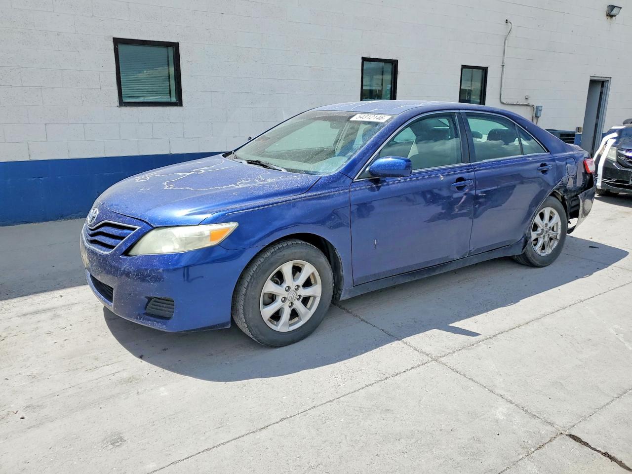 Salvage Toyota Camry Image