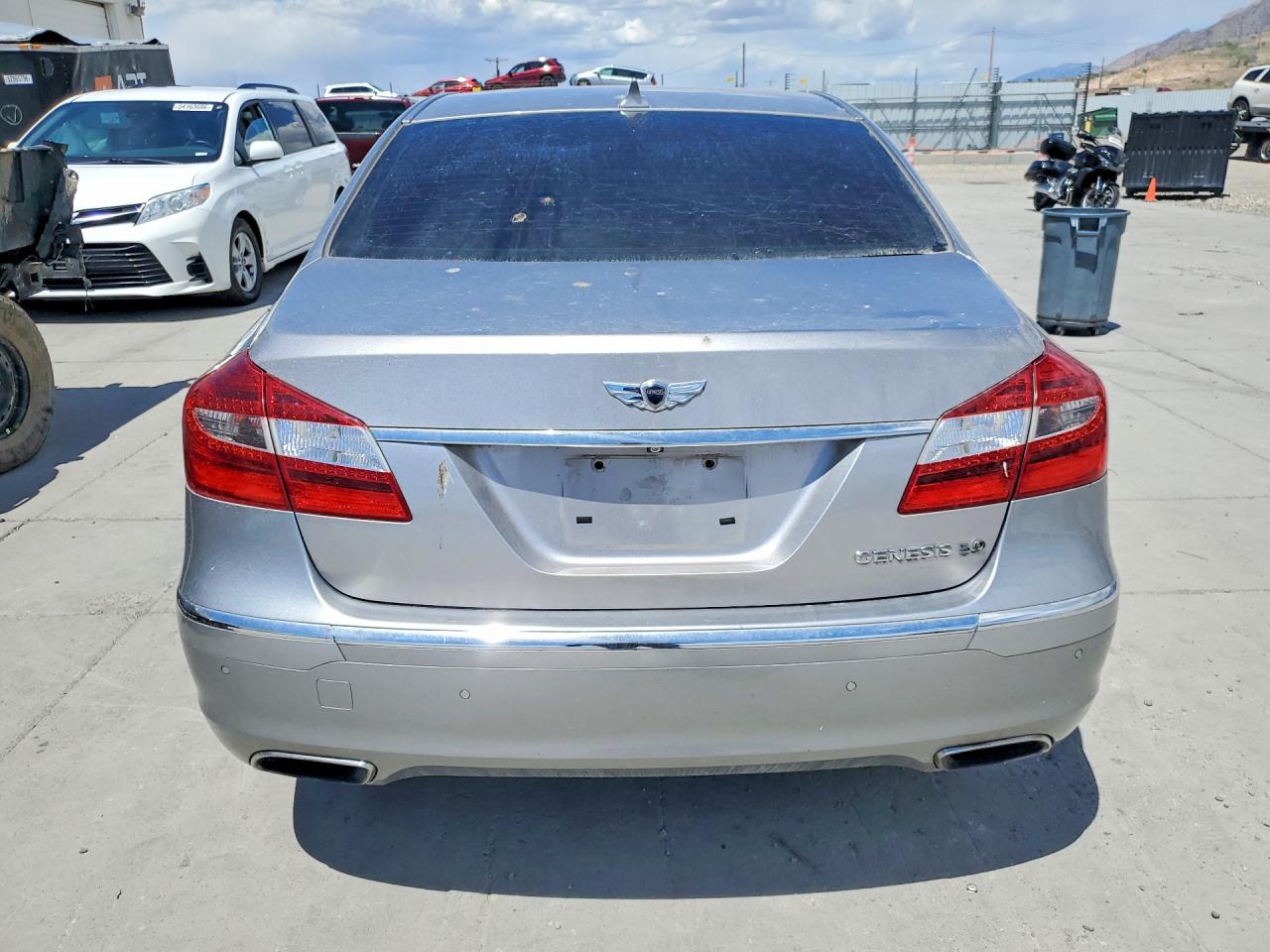Hyundai Genesis