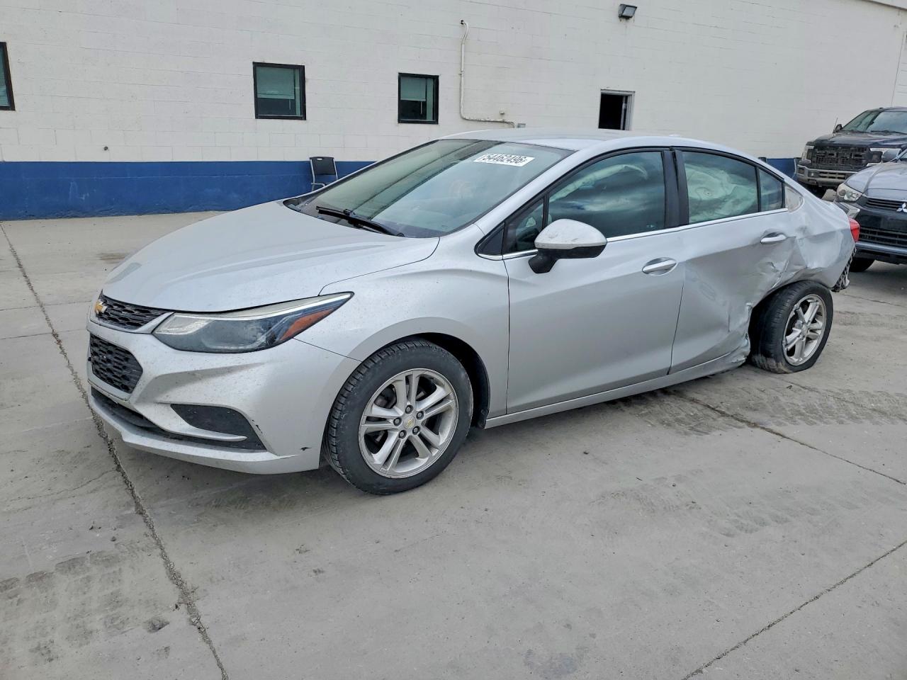 Salvage Chevrolet Cruze Image