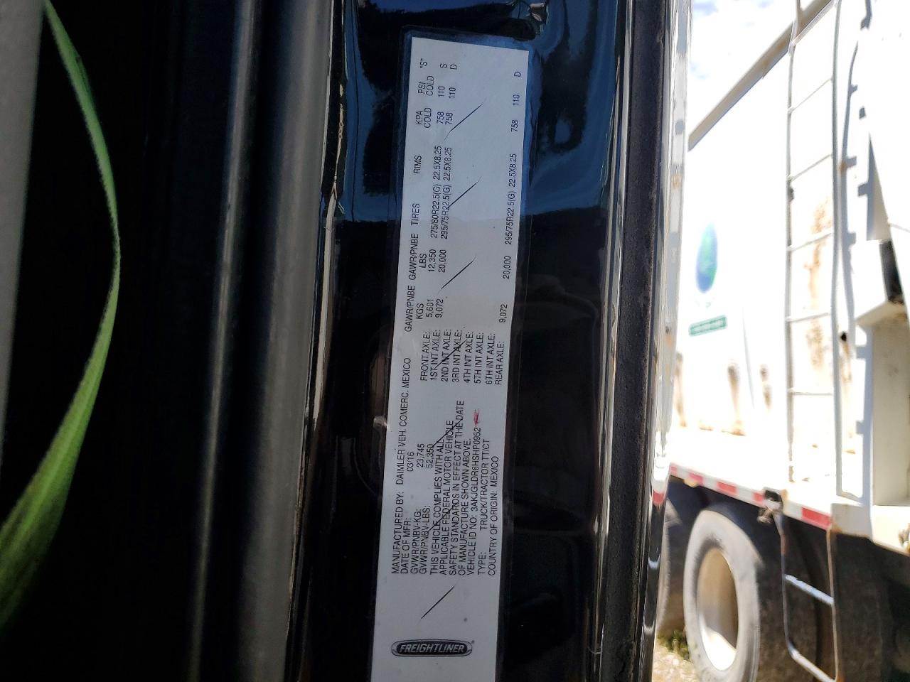 Freightliner Cascadia 125