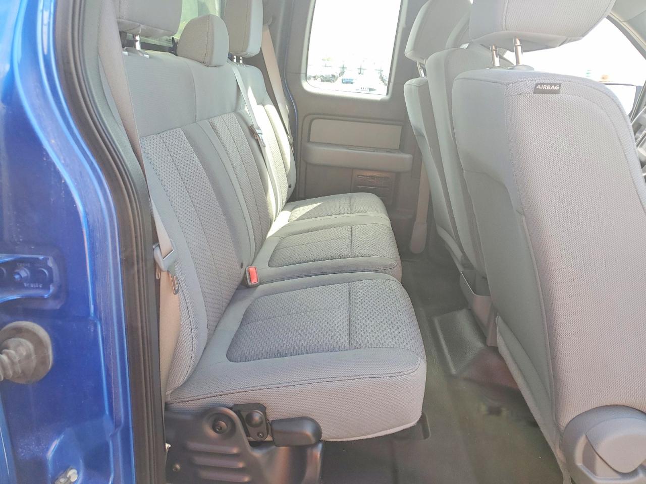 Ford F-150 Super Cab