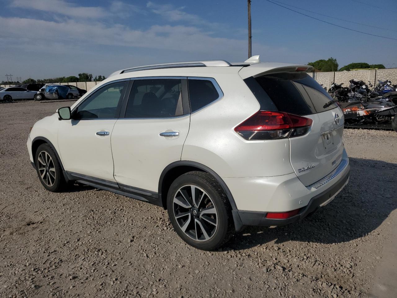 Nissan Rogue S