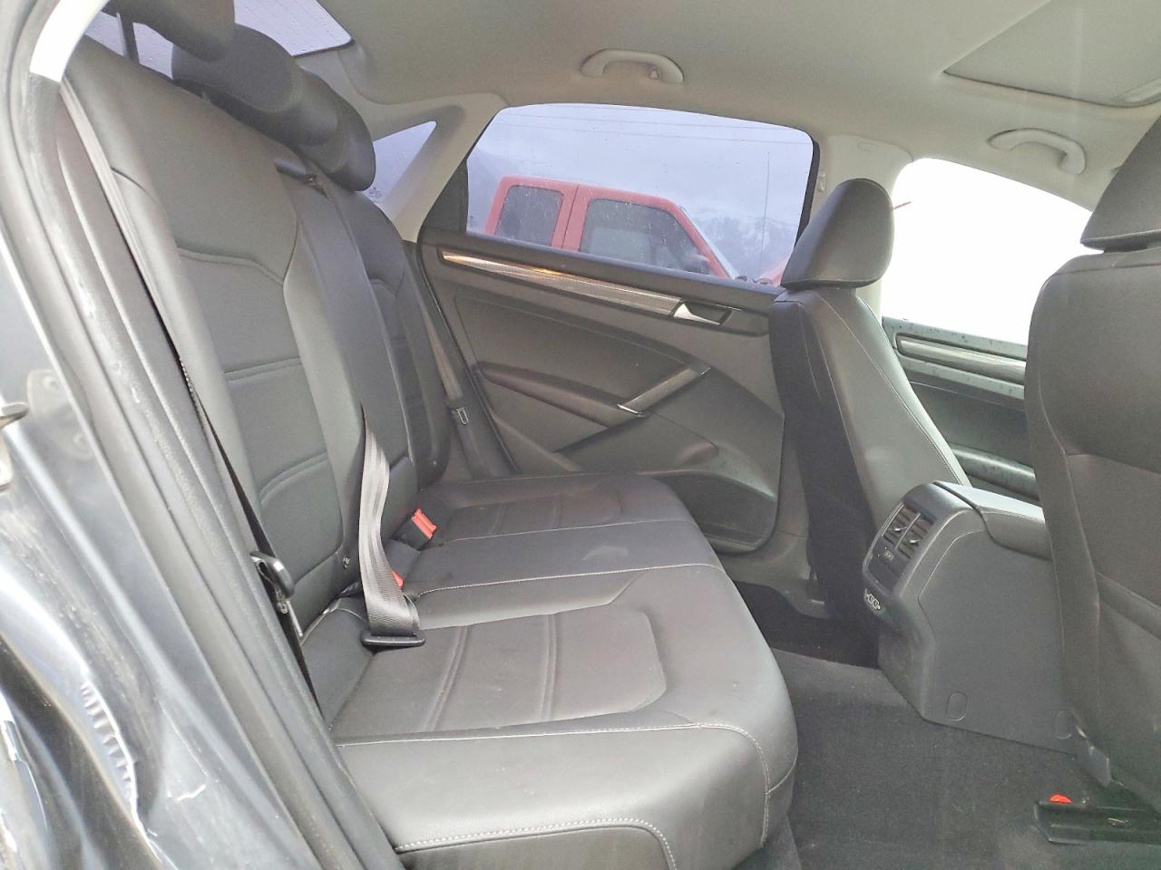 Volkswagen Passat R-line