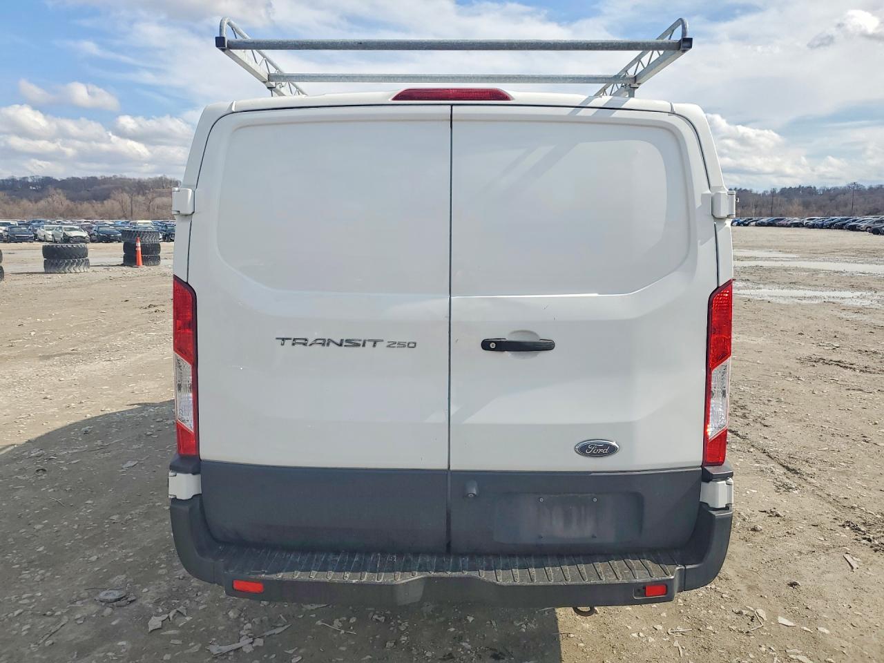 Ford Transit T-250