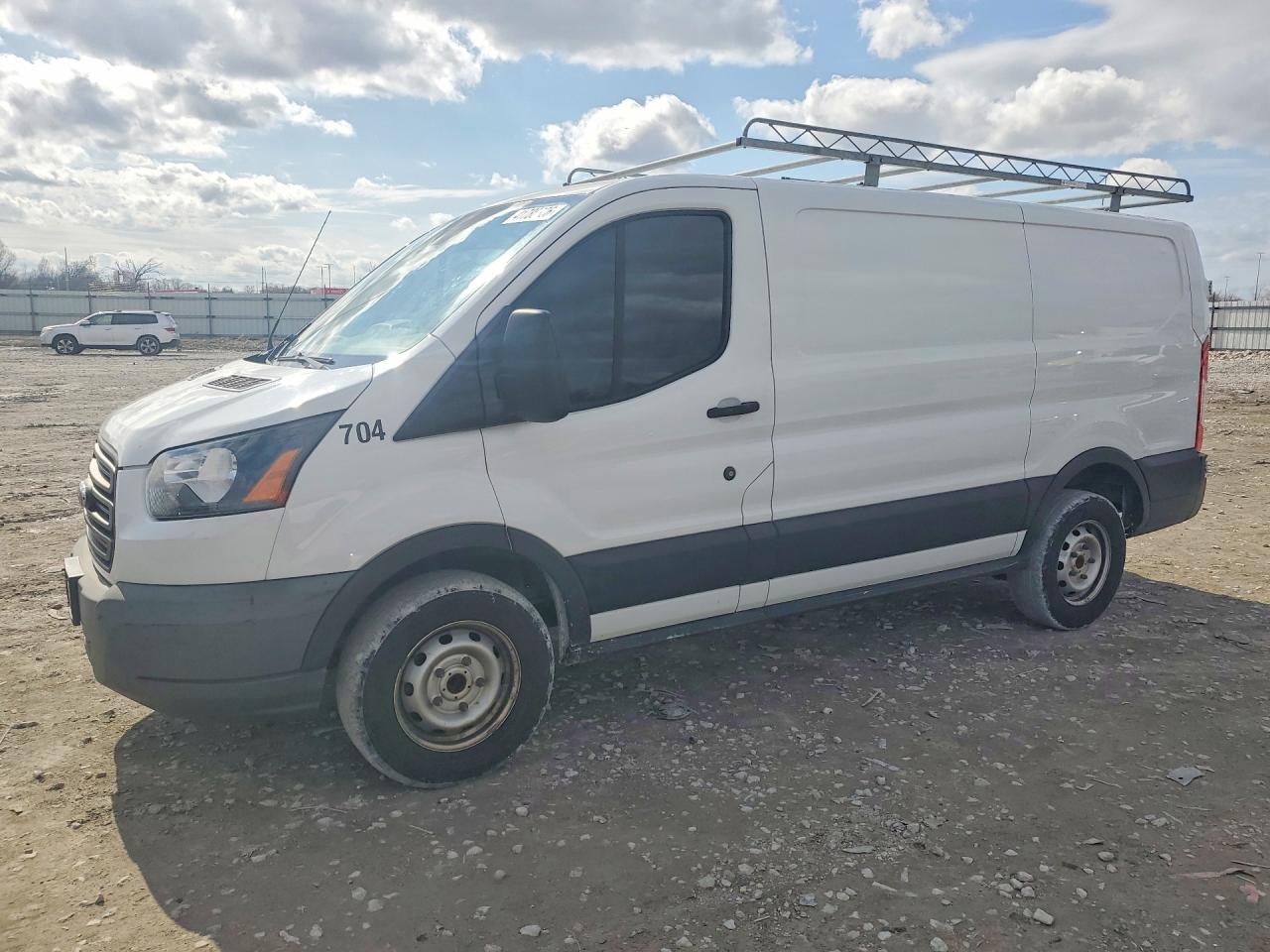 Salvage Ford Transit Image