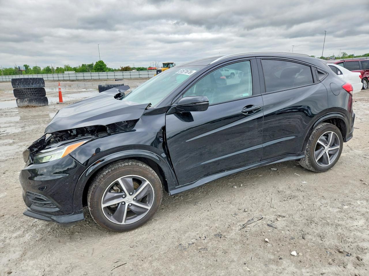 Salvage Honda HR-V Image