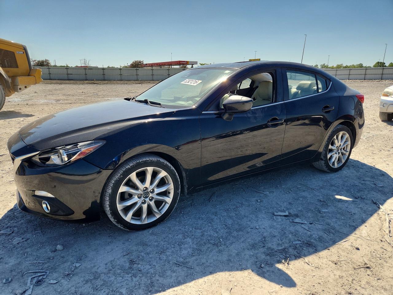 Salvage Mazda 3 Image