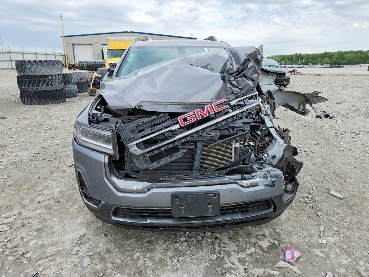 GMC Acadia At4