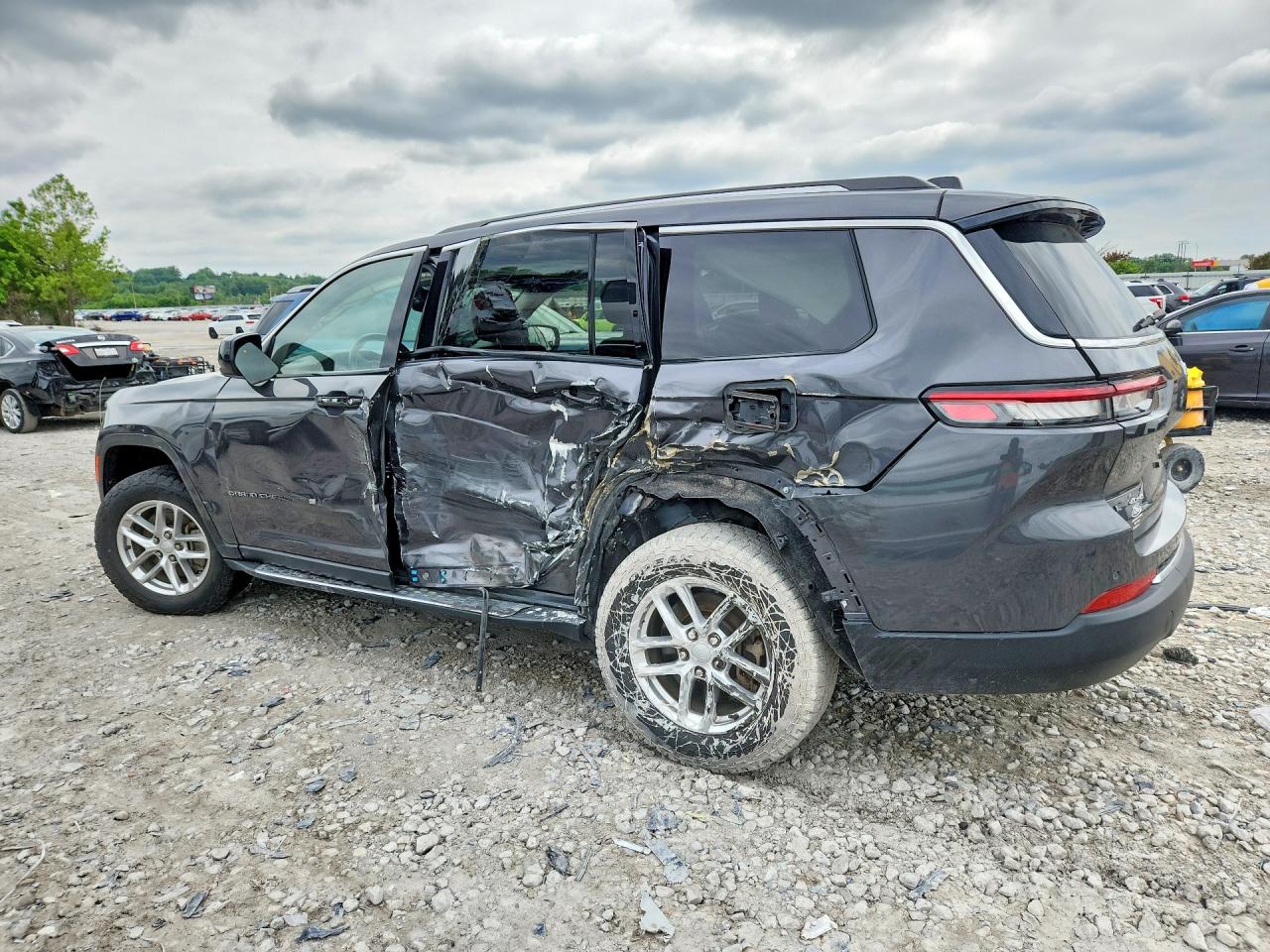 Jeep Cherokee L Laredo