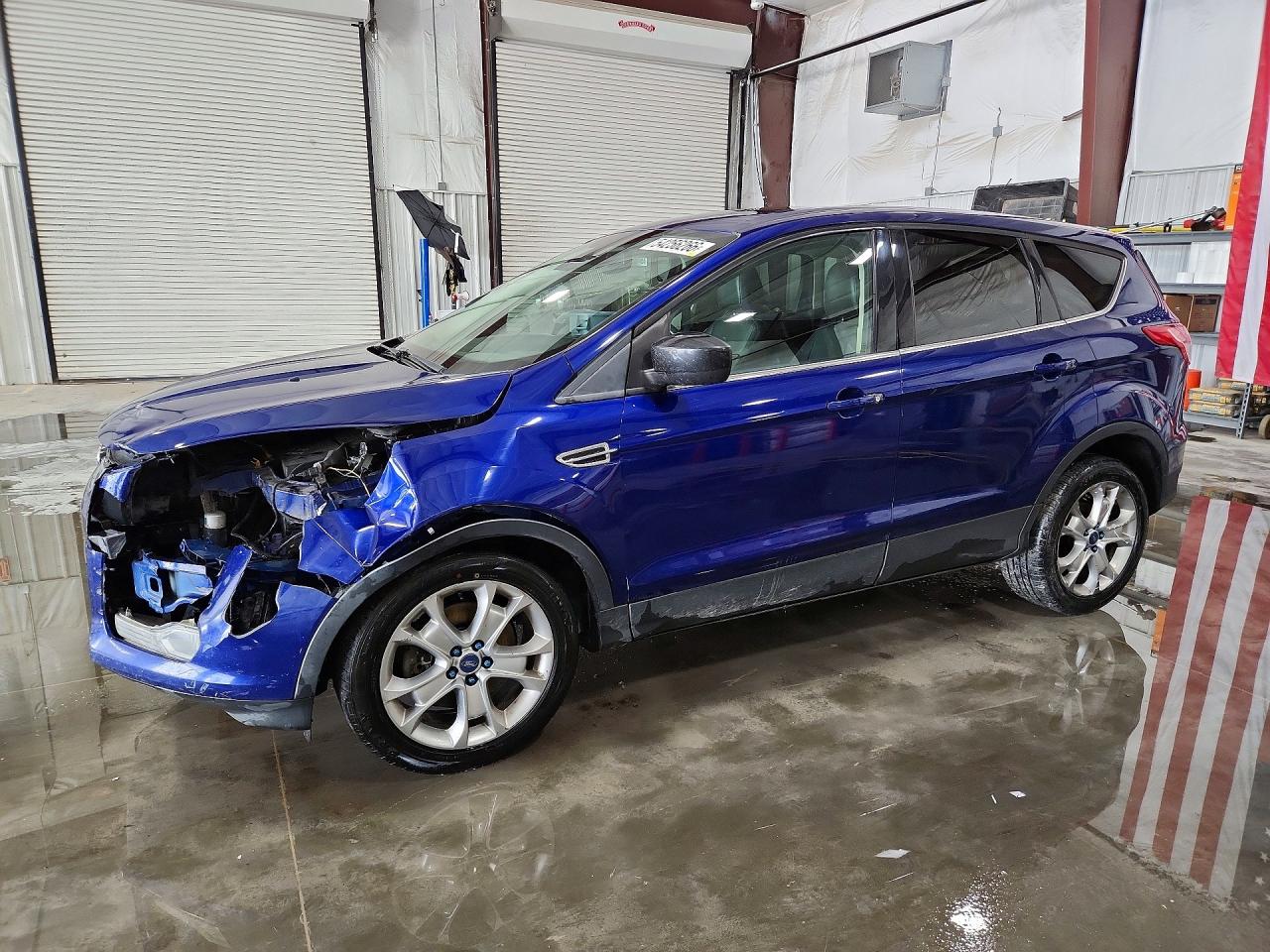 Salvage Ford Escape Image