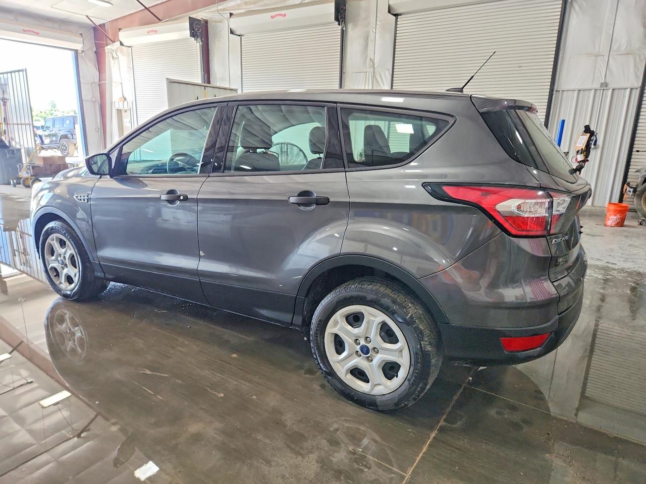 Ford Escape S
